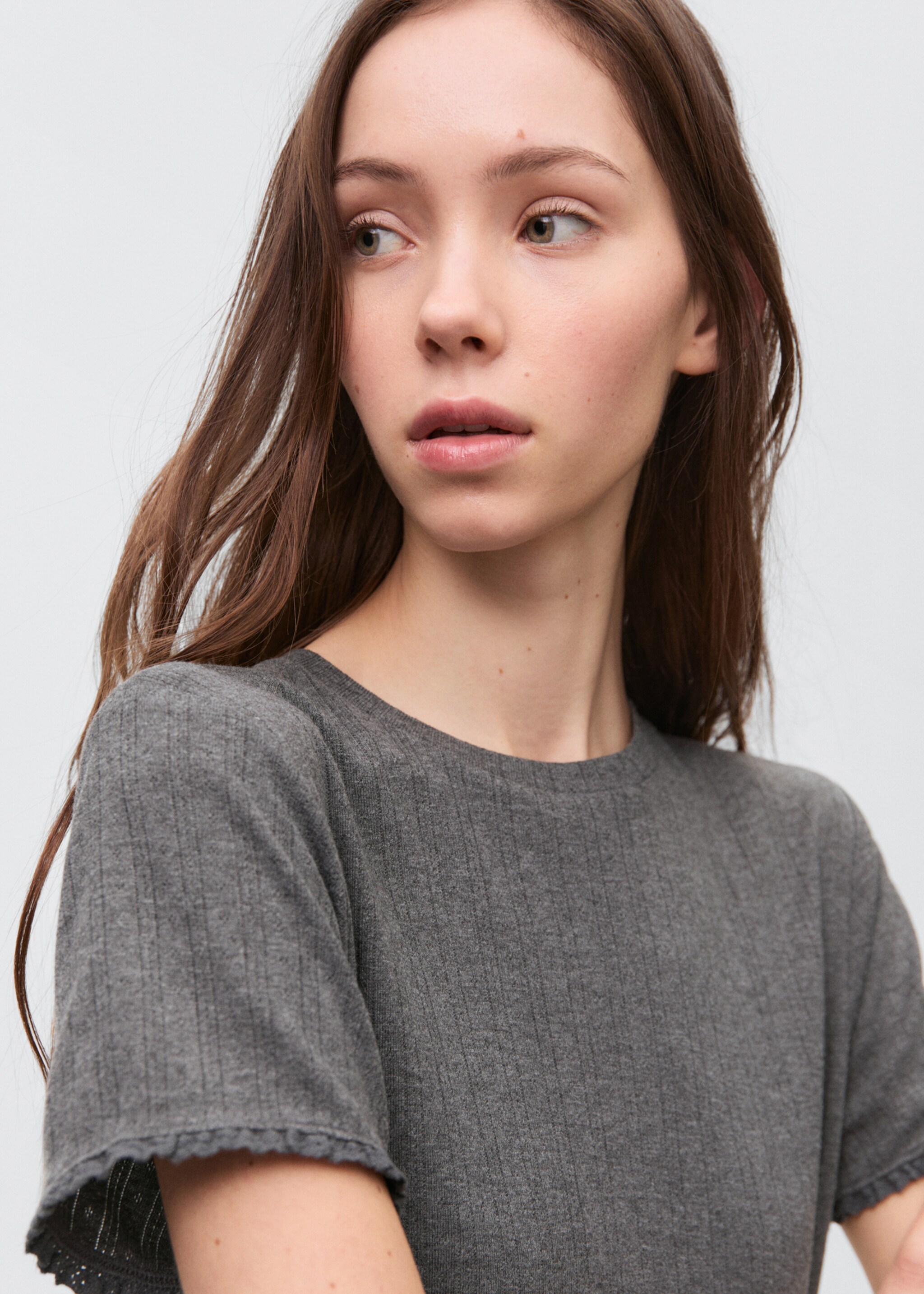 Sleeve detail t-shirt - Details of the article 1, Dark Heather Grey. Ref: 87042539-00.