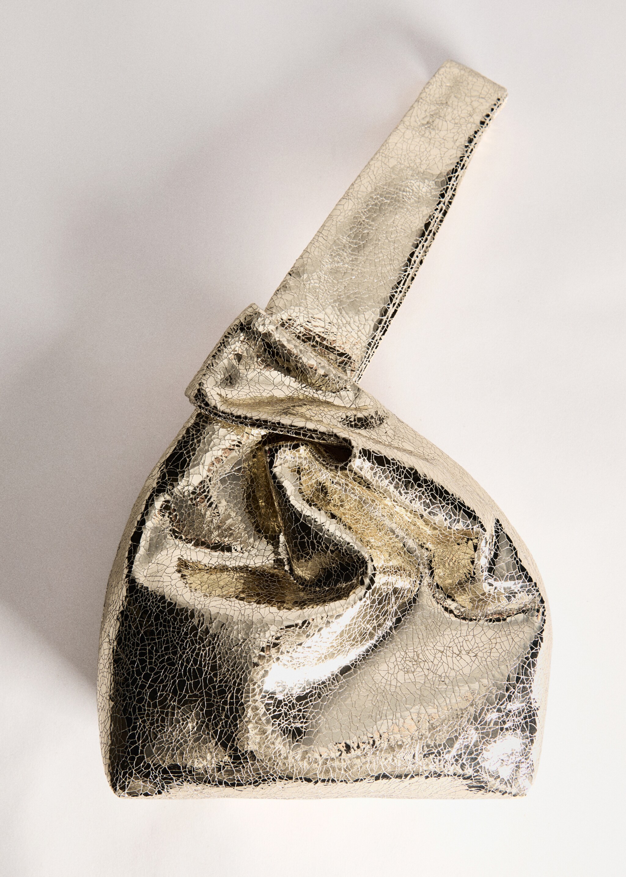 Metallic handbag - Details of the article 5, Gold. Ref: 87042540-00.