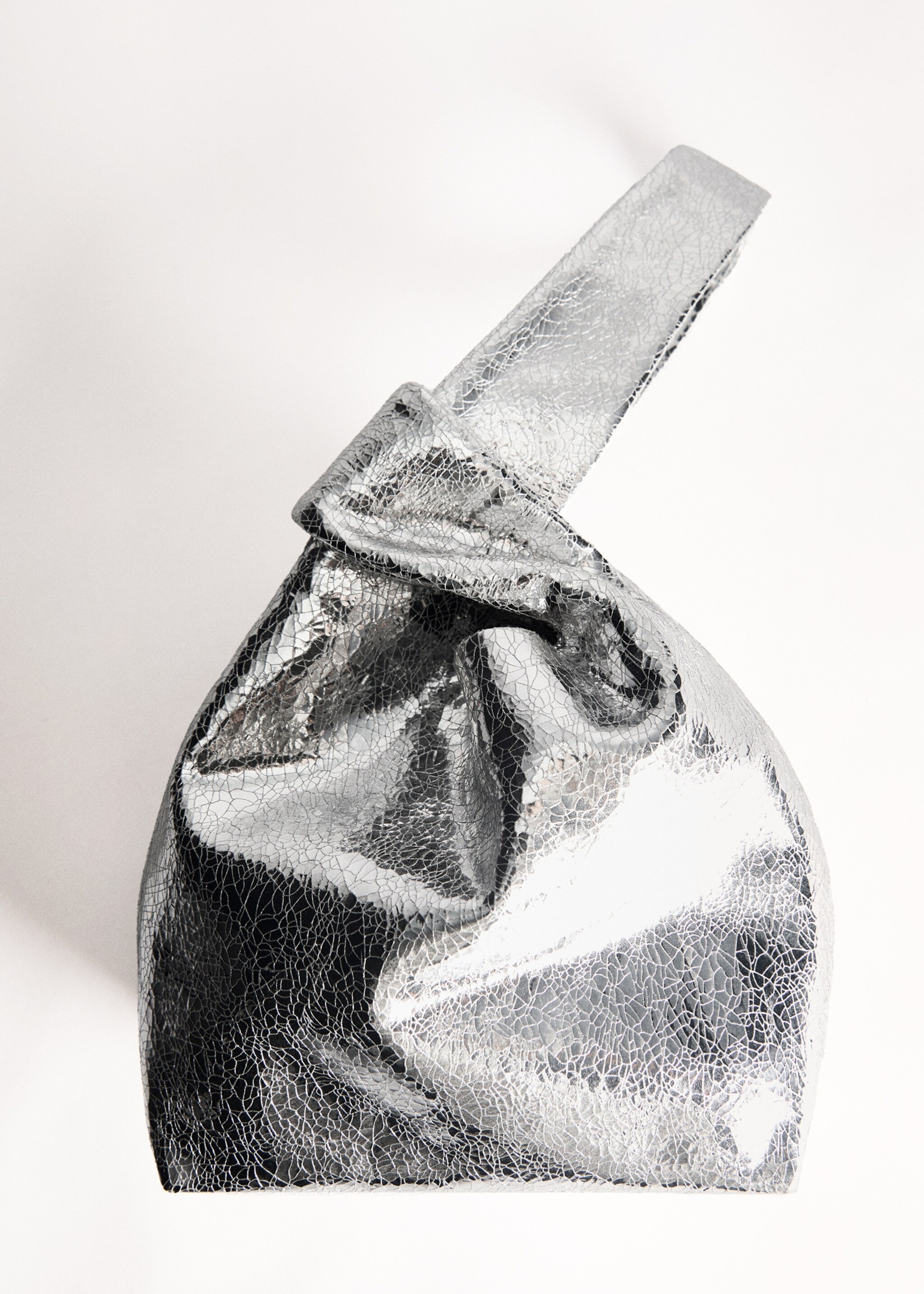 Metallic handbag - Details of the article 5, Silver. Ref: 87042540-00.