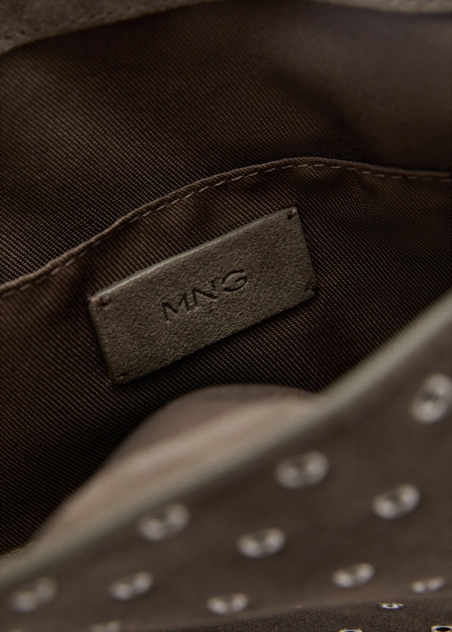 Die-cut leather shoulder bag - Details of the article 3