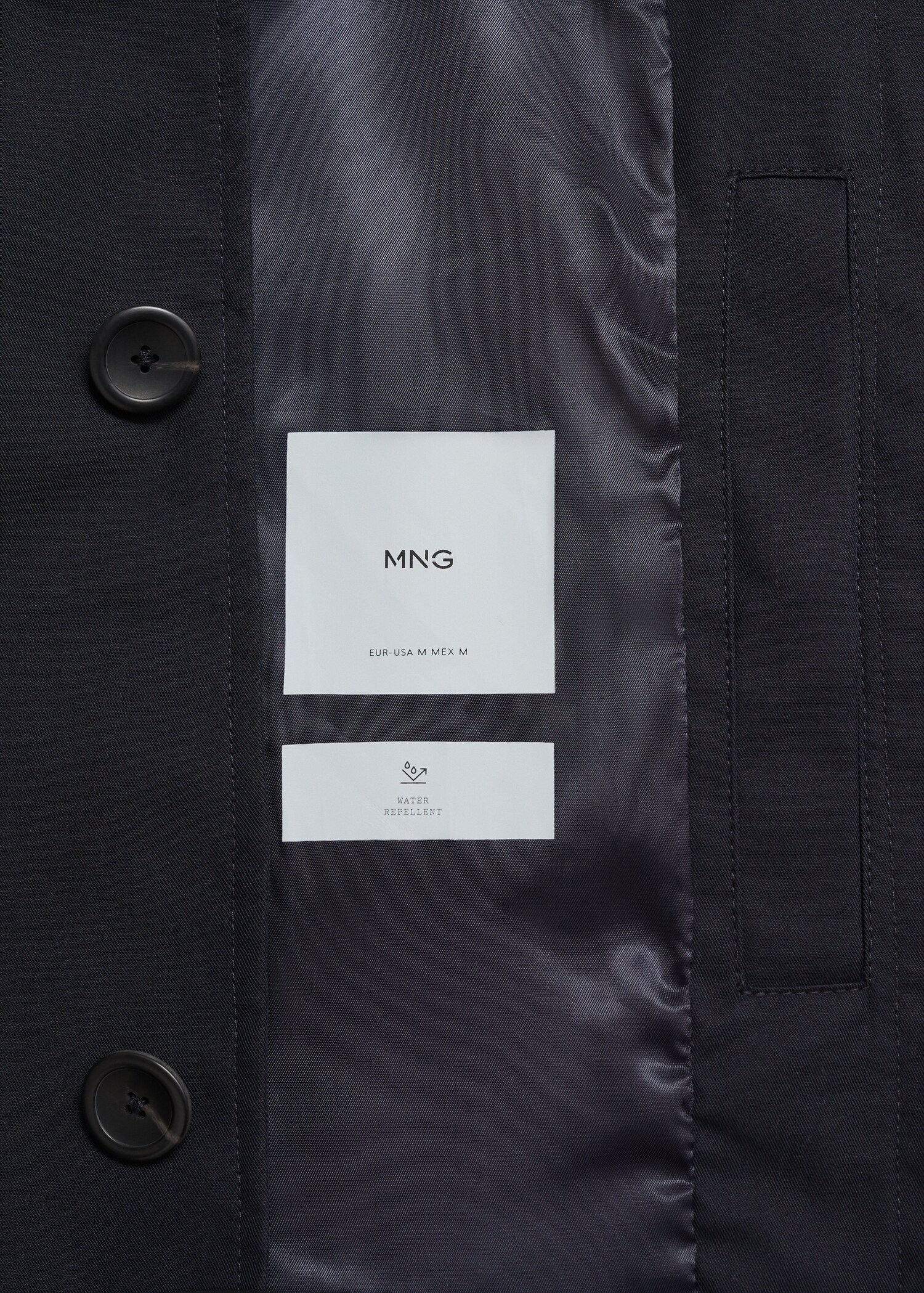 Classic water-repellent trench coat - Details of the article 8