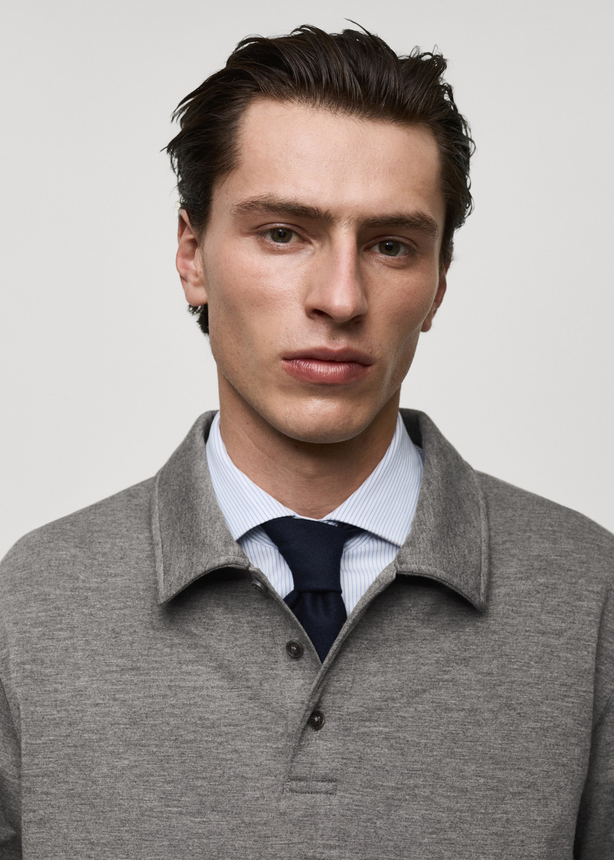 Dessuadora polo regular fit - Detall de l'article 1, Gris antracita. Ref: 87042889-00.