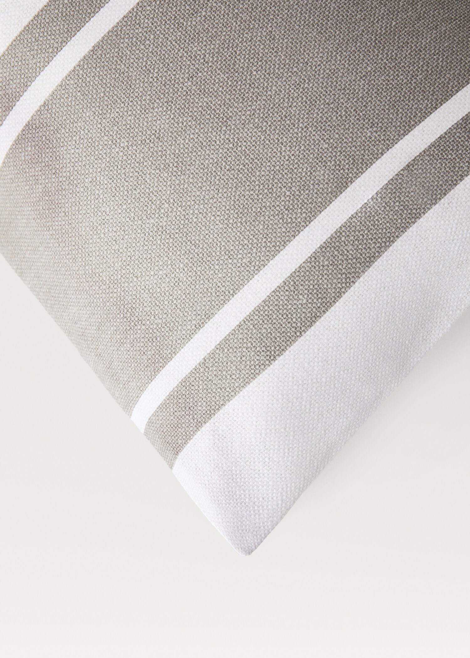 Cotton wide-striped cushion cover 30x50 cm - Details of the article 3