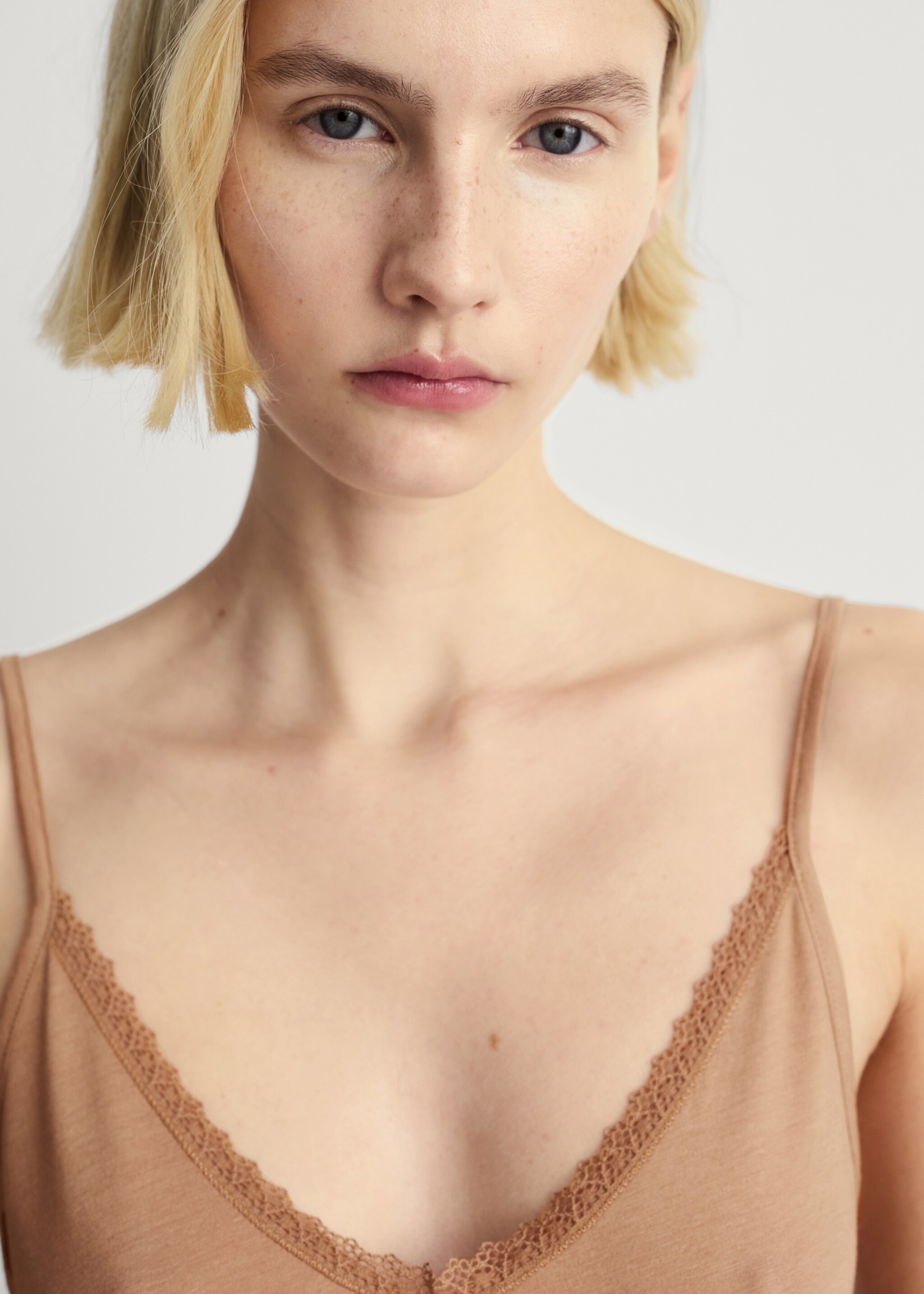 Cotton nightdress with lace trim - Details of the article 1, Medium Brown. Ref: 87042939-00.