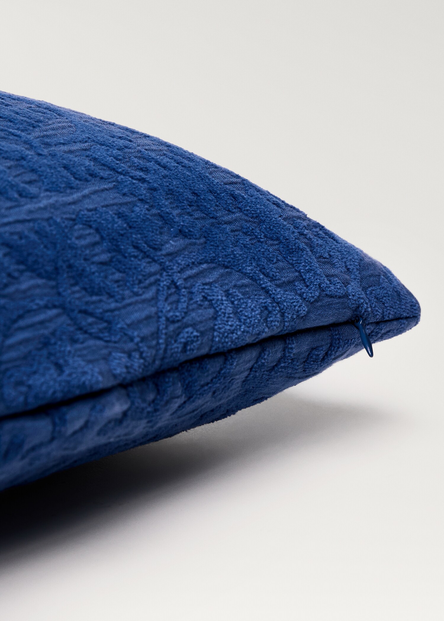 Housse de coussin jacquard fleuri 45x45 cm - Détail de l'article 1