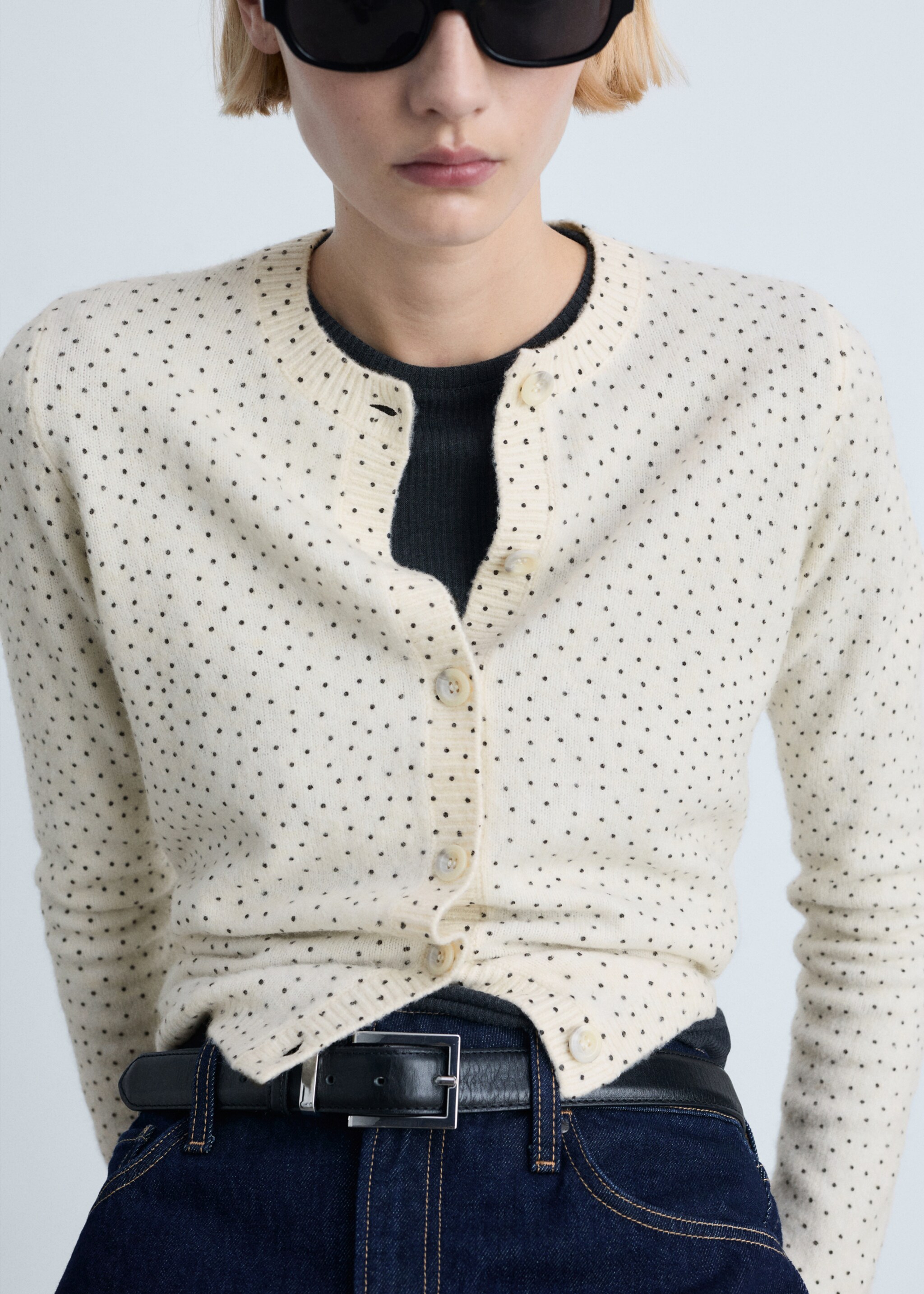 Polka-dot knitted cardigan - Details of the article 1, Ecru. Ref: 87043271-00.