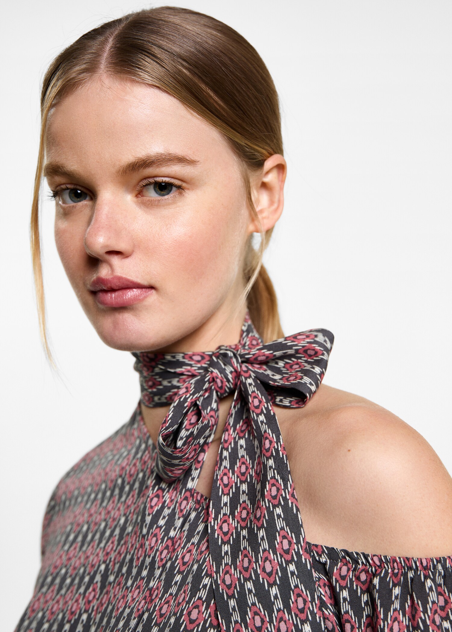 Brusa asimètrica - Detall de l'article 1