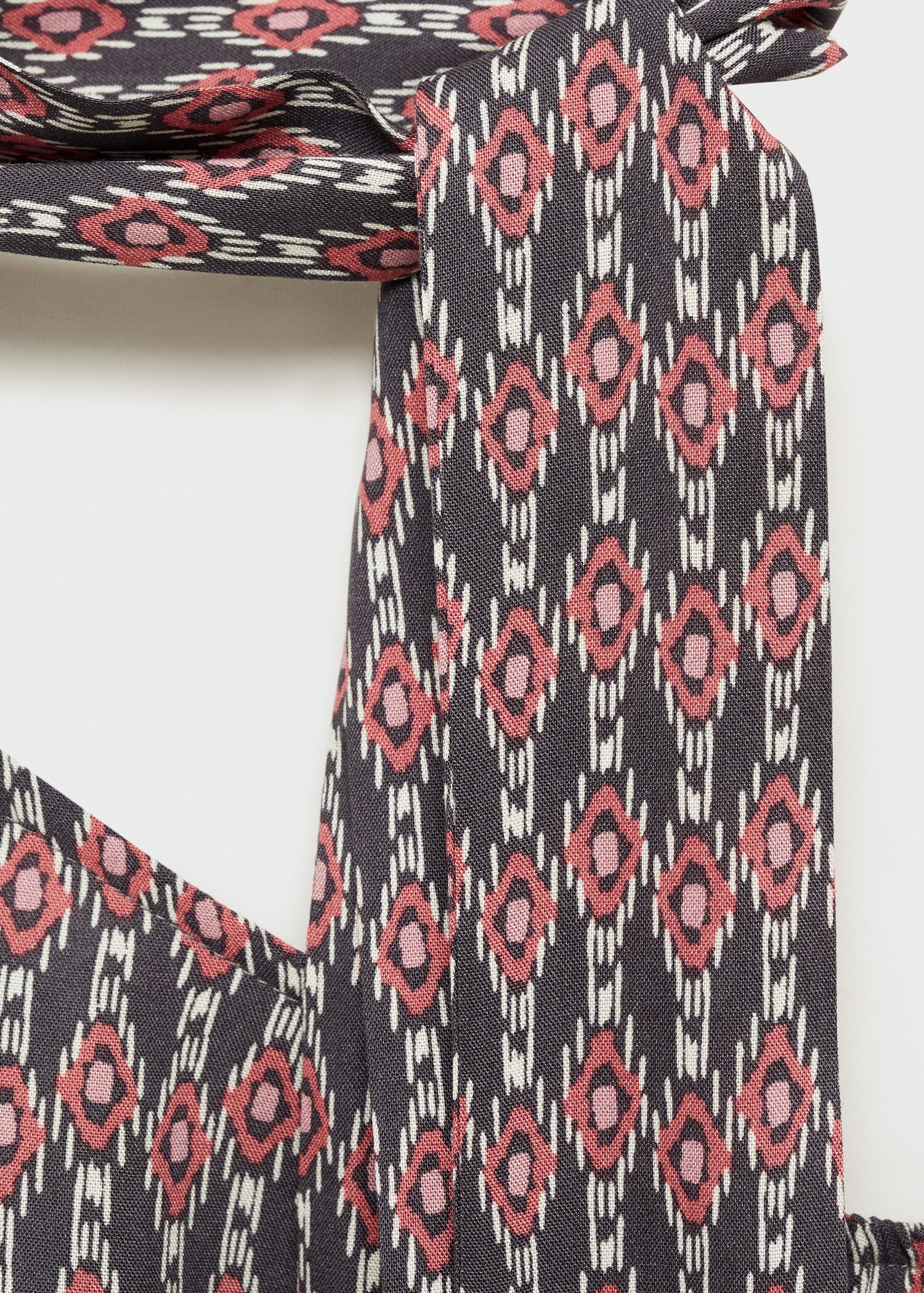 Brusa asimètrica - Detall de l'article 8