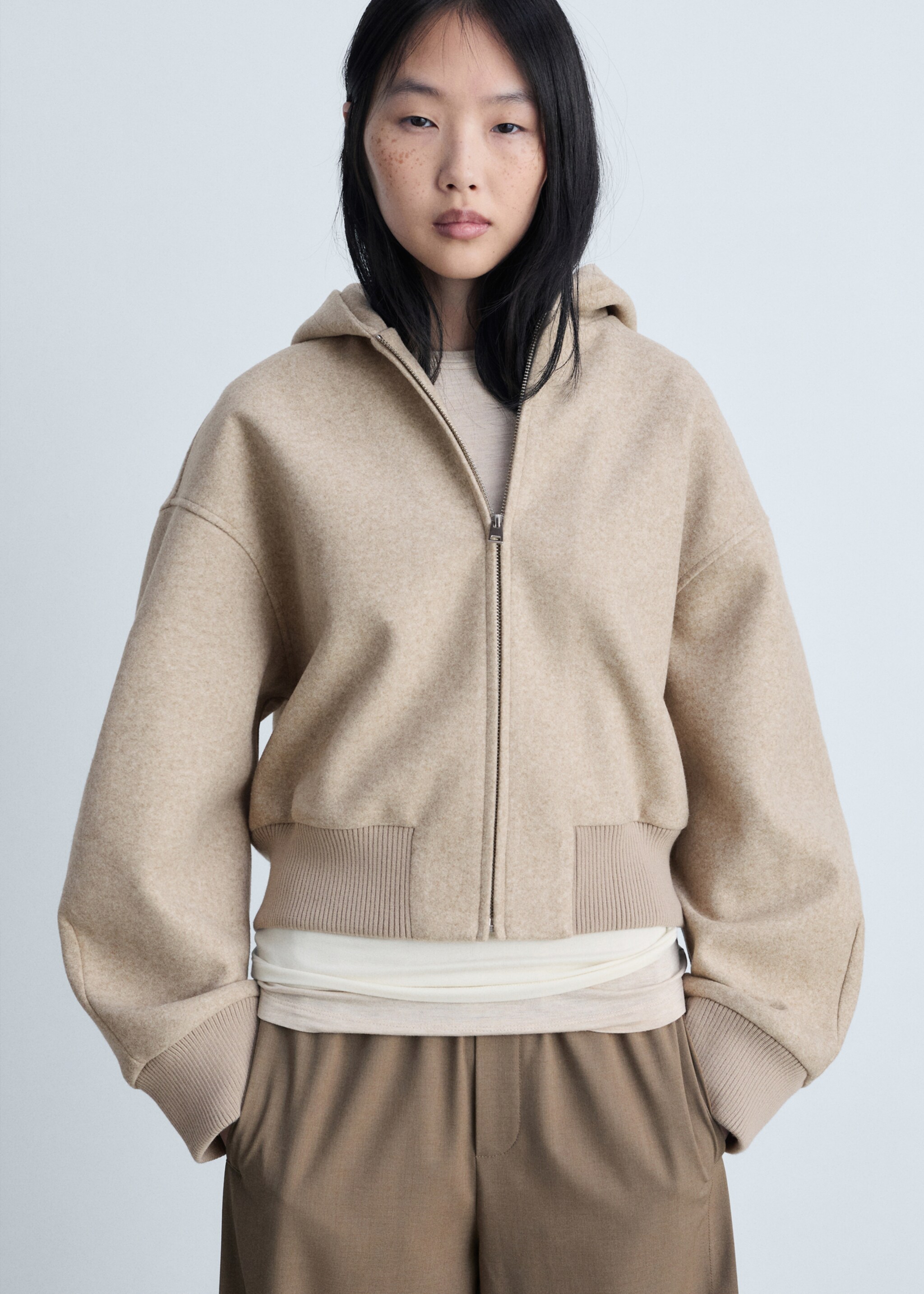 Oversized hooded jacket - Medium plane, Sand. Ref: 87043287-00.