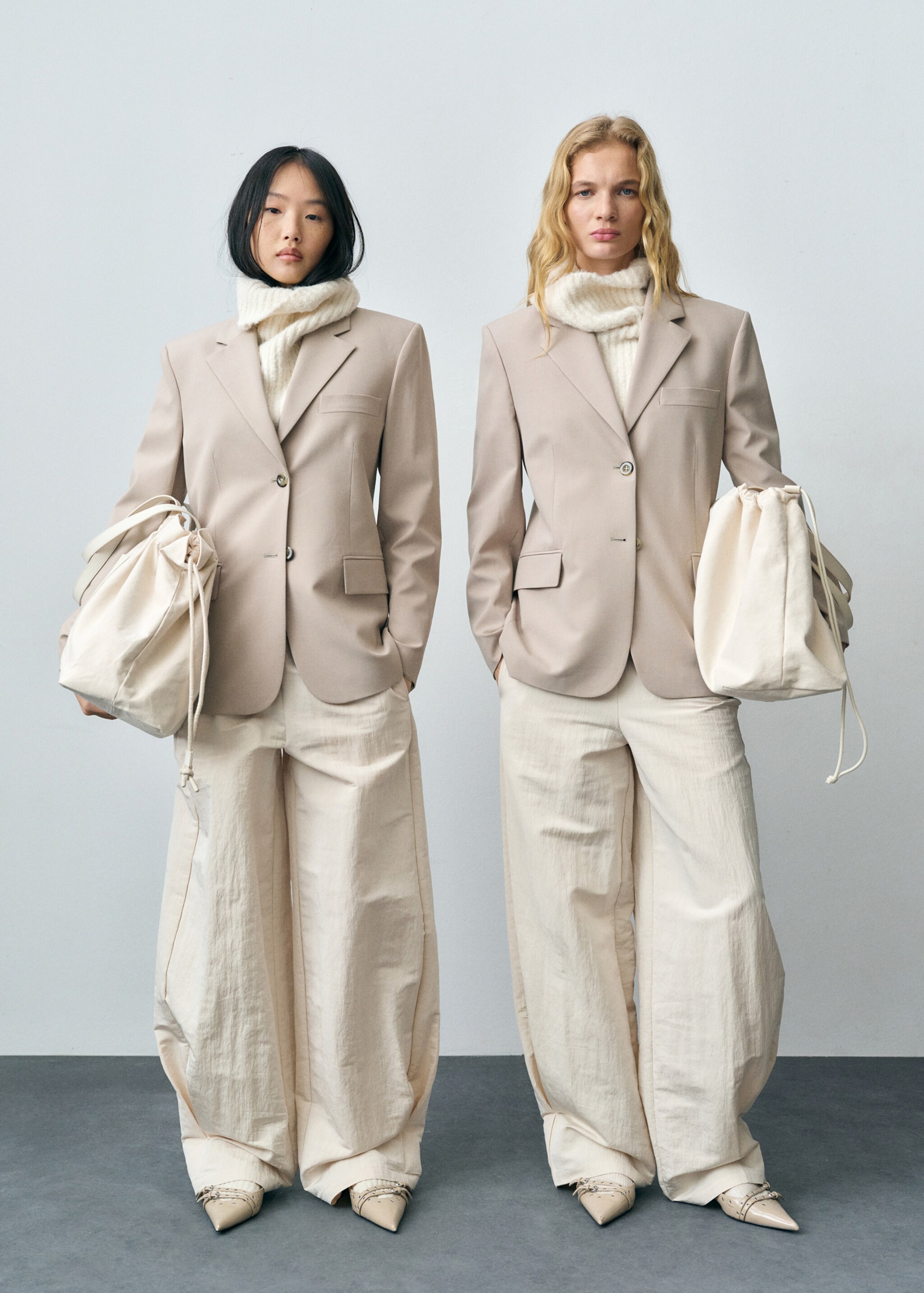 Structured straight-fit jacket - Details of the article 2, Beige. Ref: 87043288-00.