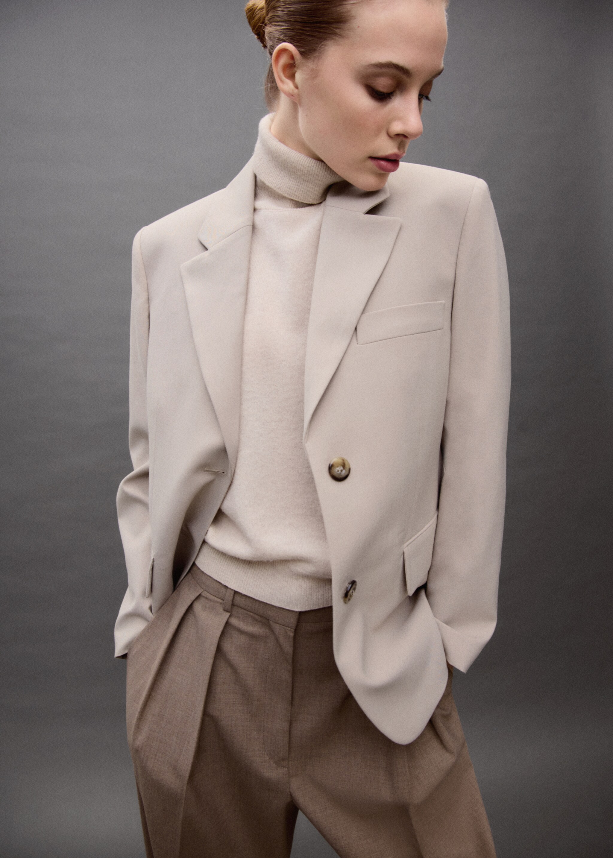 Structured straight-fit jacket - Details of the article 6, Beige. Ref: 87043288-00.