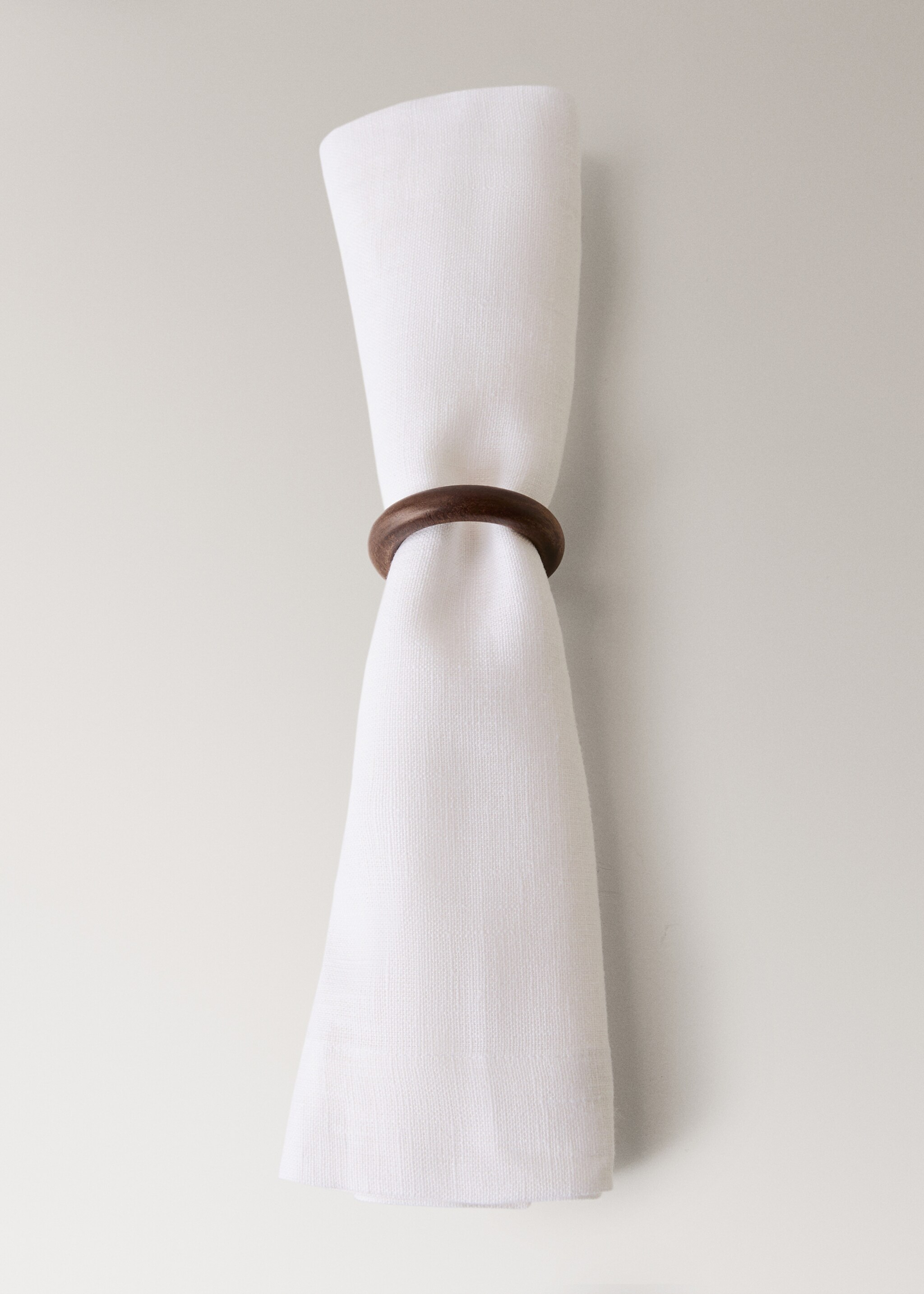 Wooden ring napkin holders - Details of the article 3, Brown. Ref: 87043290-00.