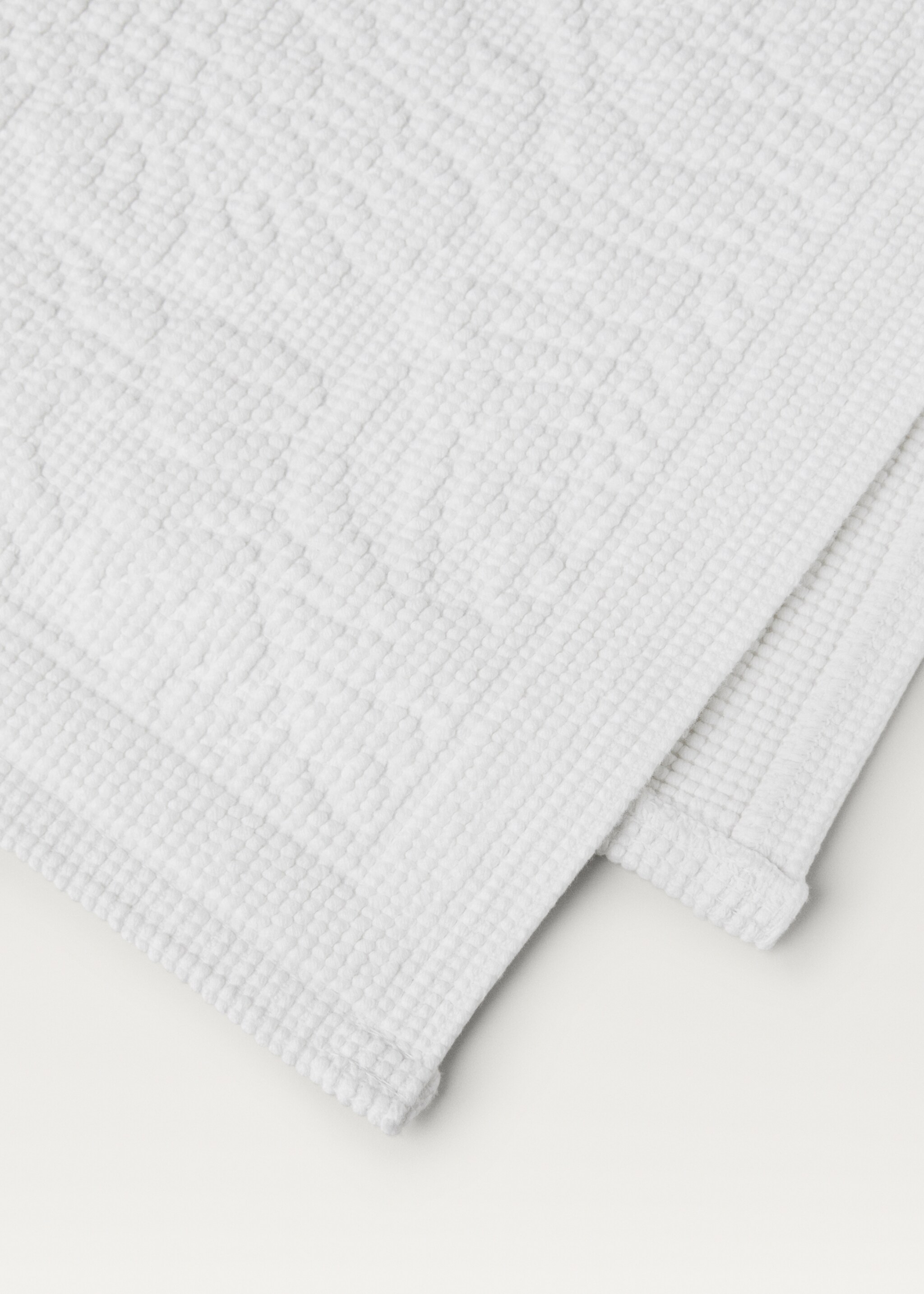Floral jacquard bath mat - Details of the article 1, White. Ref: 87043301-00.