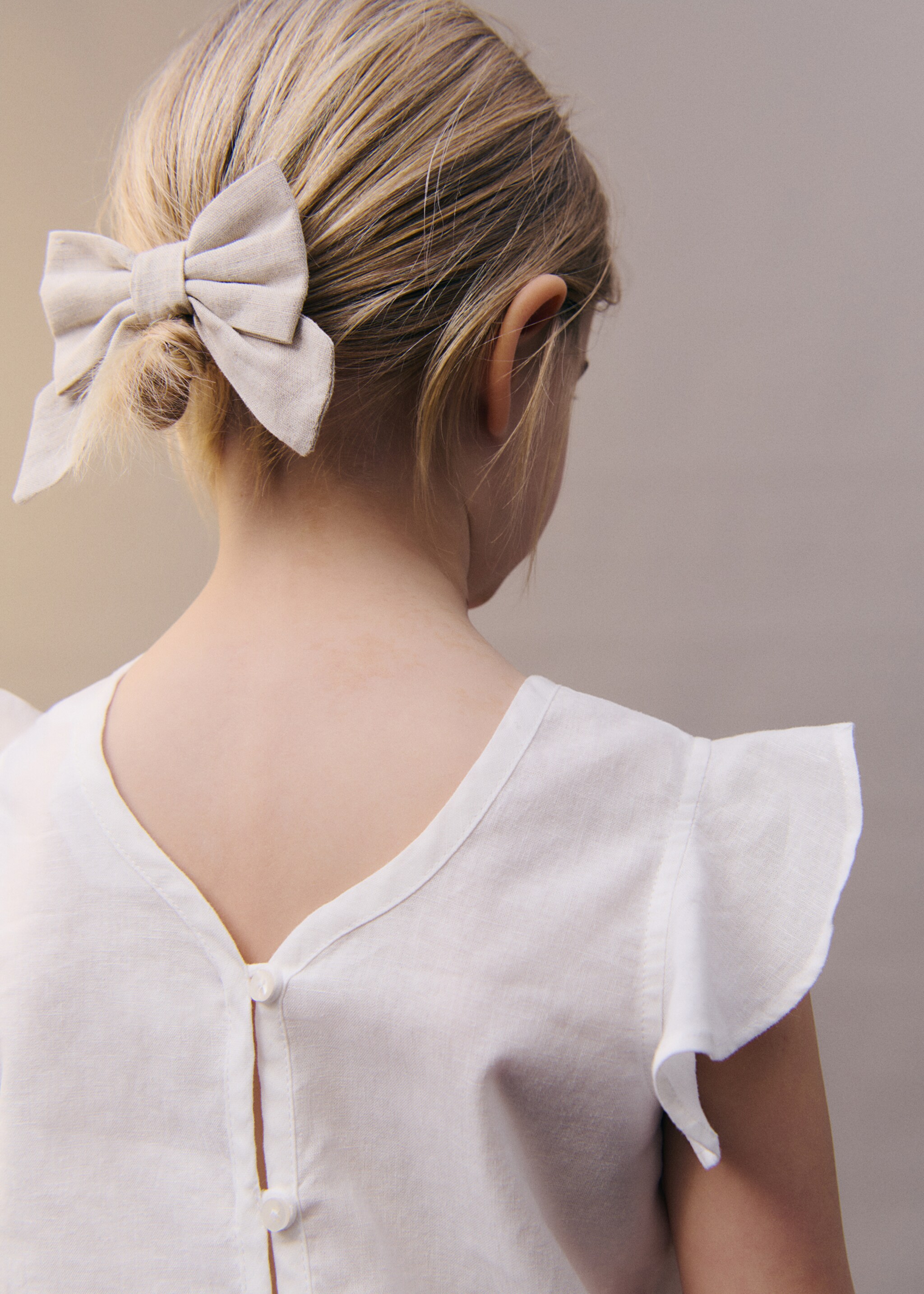 Linen hair barrette - Details of the article 5, Sand. Ref: 87043641-00.