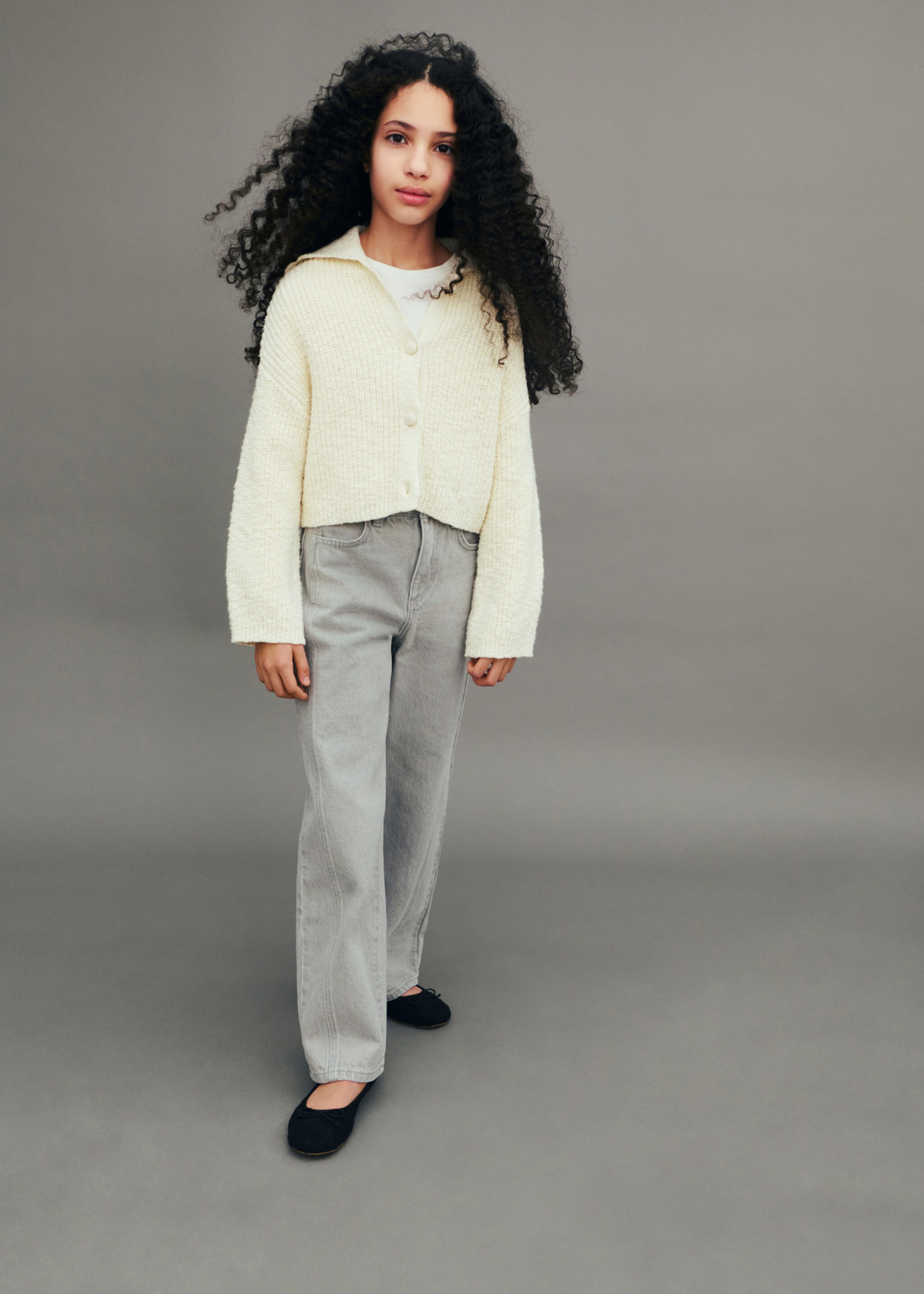 Knitted button cardigan - Details of the article 5, Sand. Ref: 87043652-00.