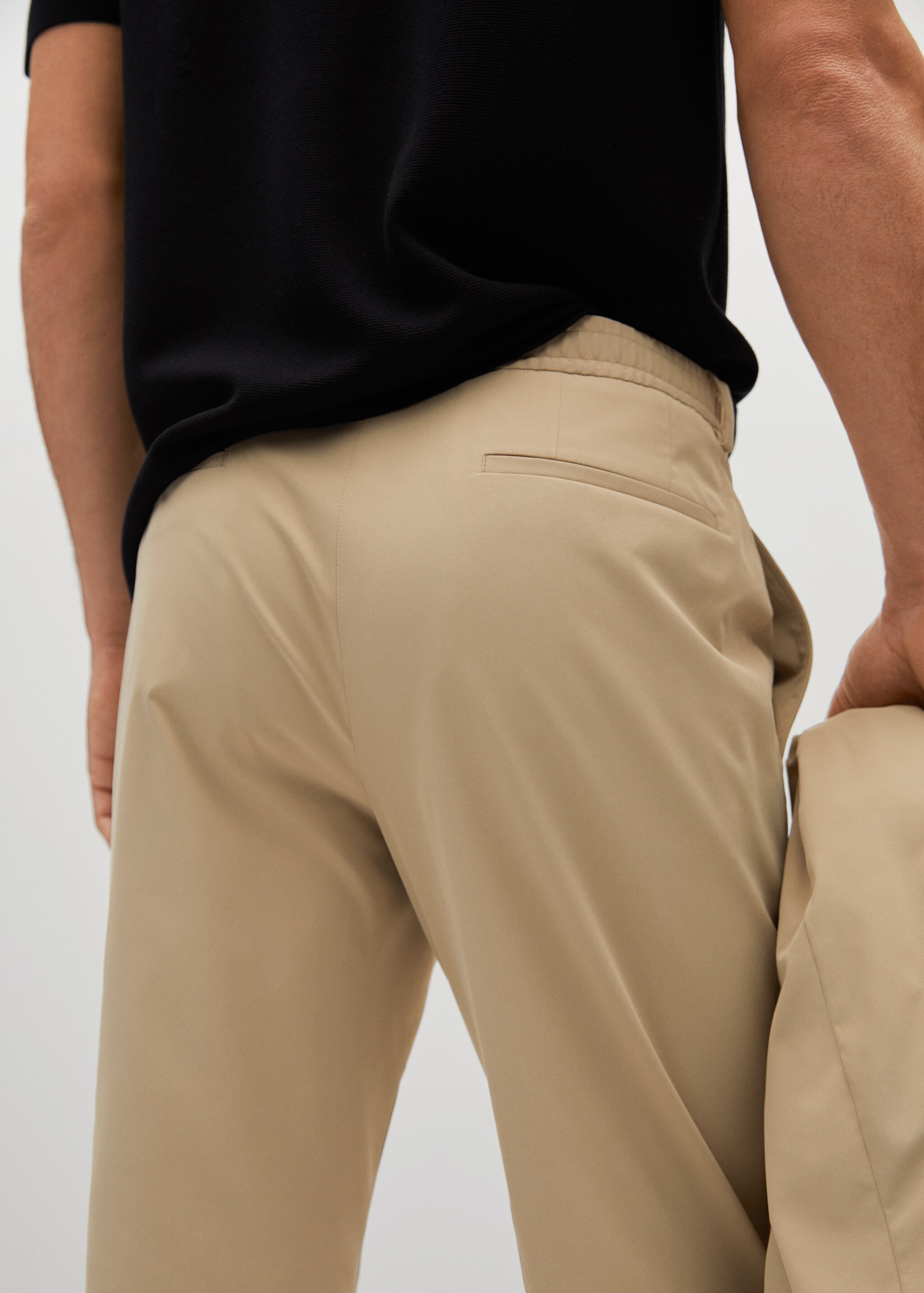 Pantalón traje slim fit tejido técnico - Detalle del artículo 2