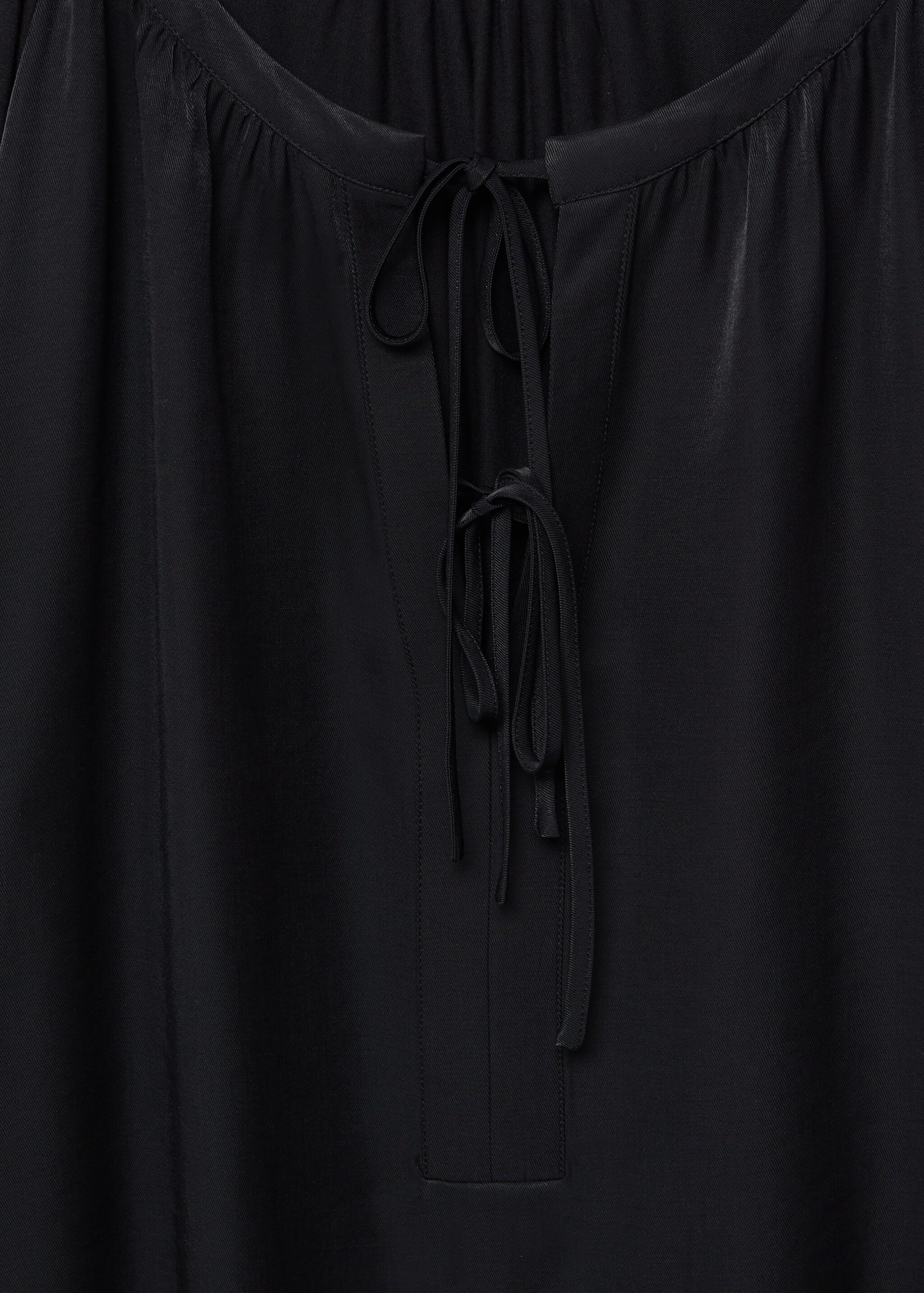 Long-sleeved t-shirt with bows - Details of the article 8