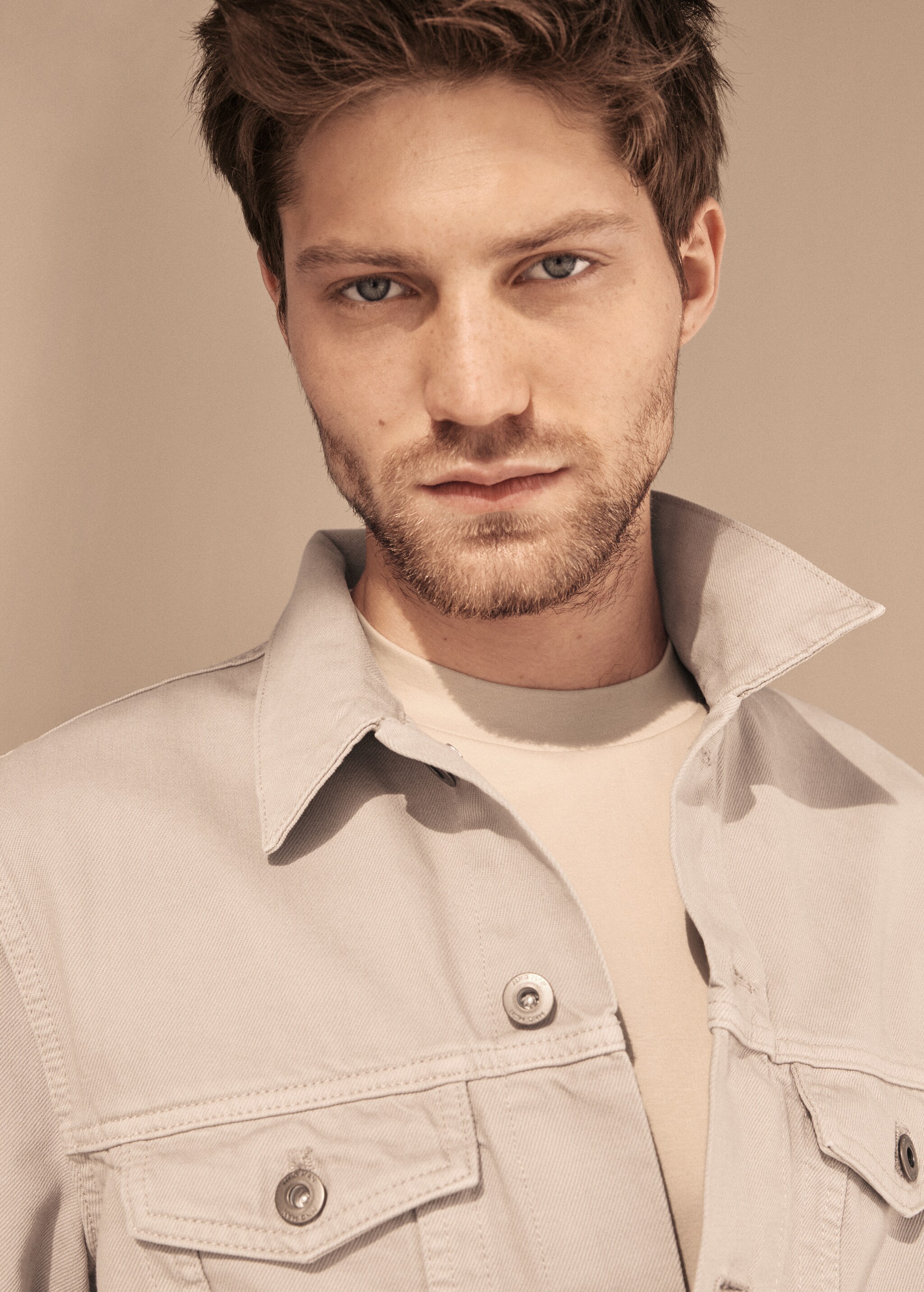 Chaqueta denim beige - Detalle del artículo 5