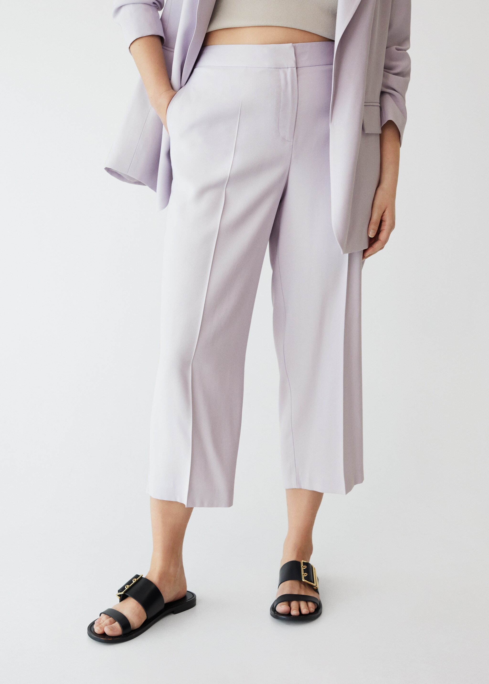 Pantalón culotte traje - Plano medio