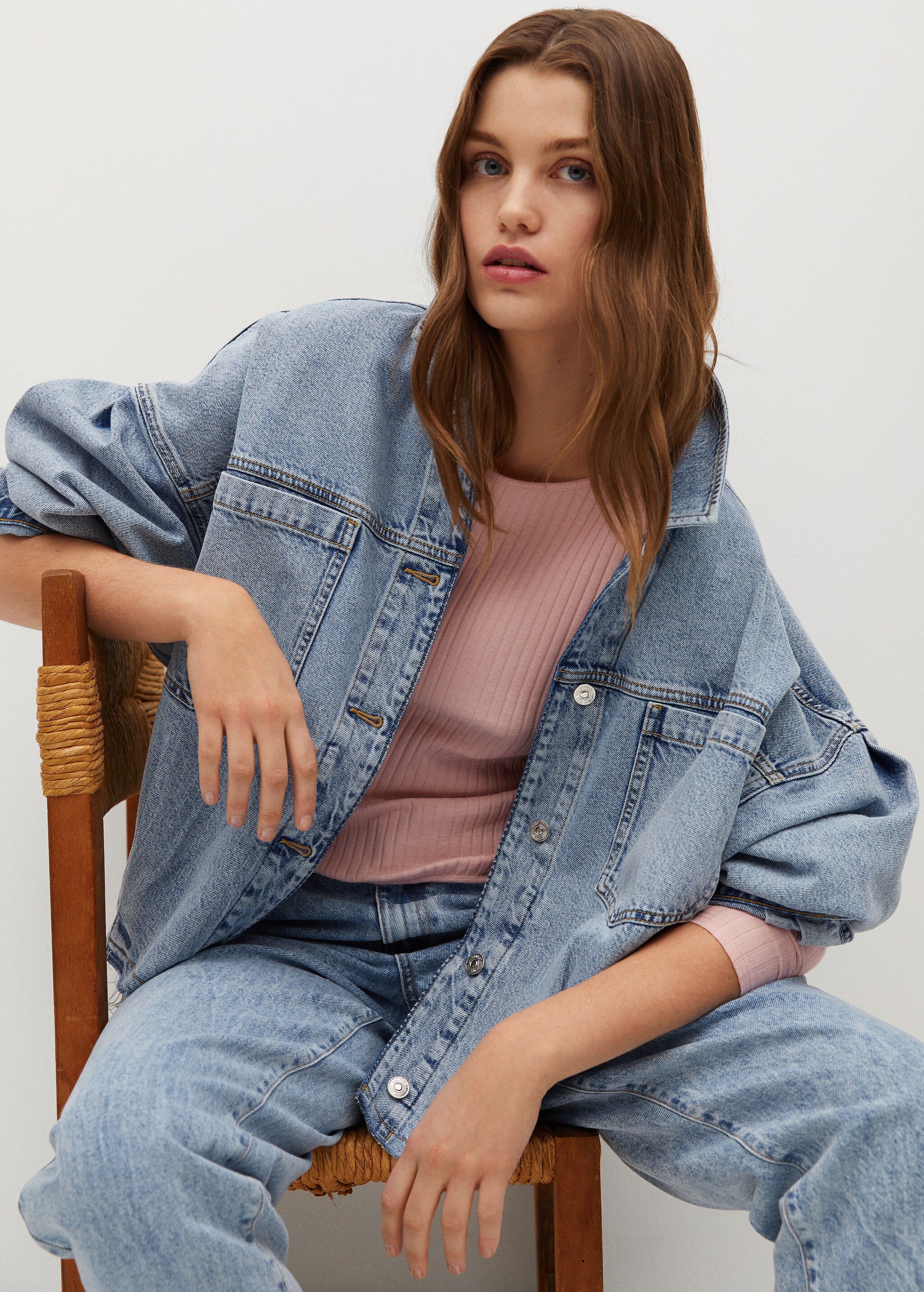 Long sleeved t-shirt with open back  - Details of the article 1
