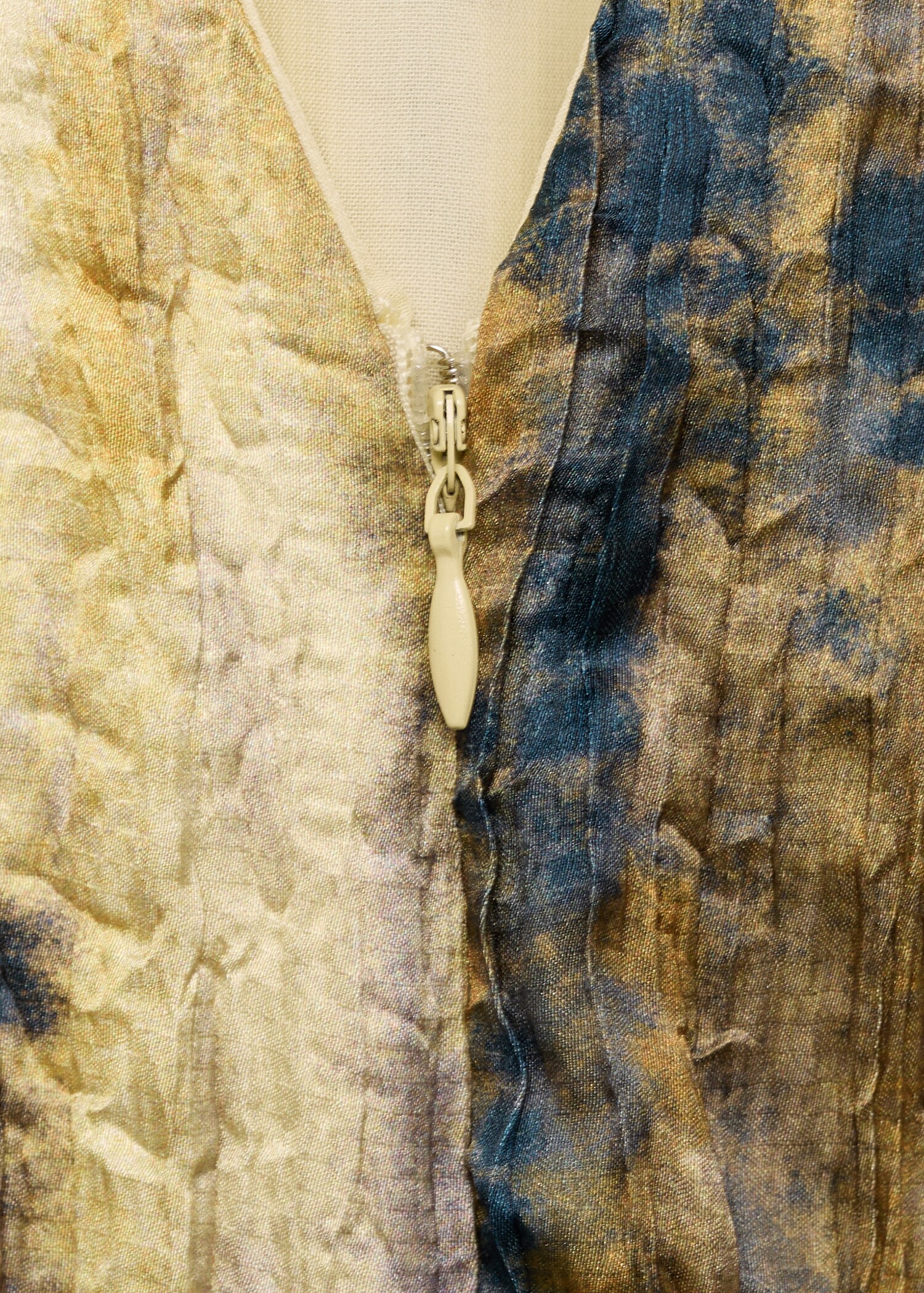 Long satin textured jumpsuit - Details of the article 0