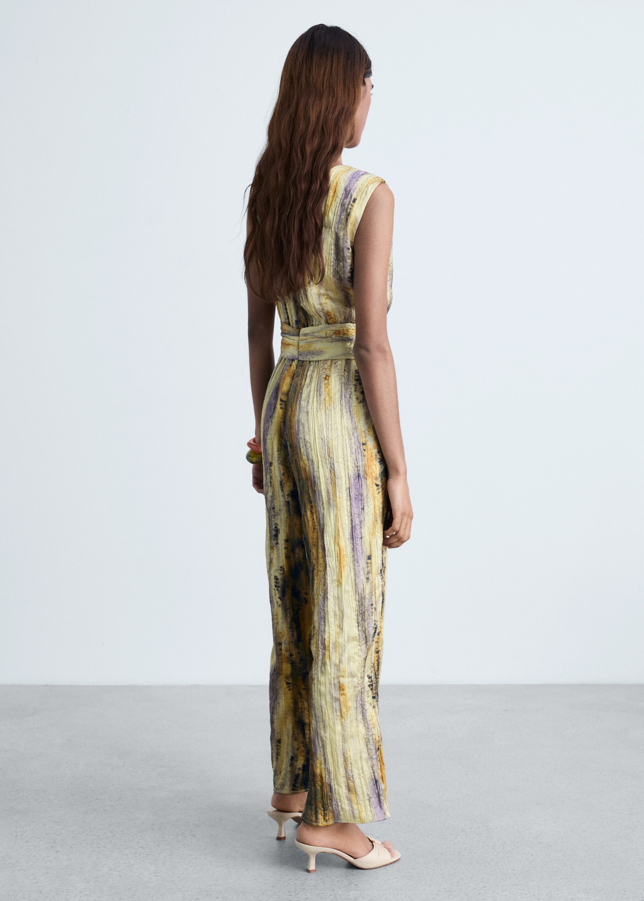Long satin textured jumpsuit - Reverse of the article, Pastel Yellow. Ref: 87044063-00.