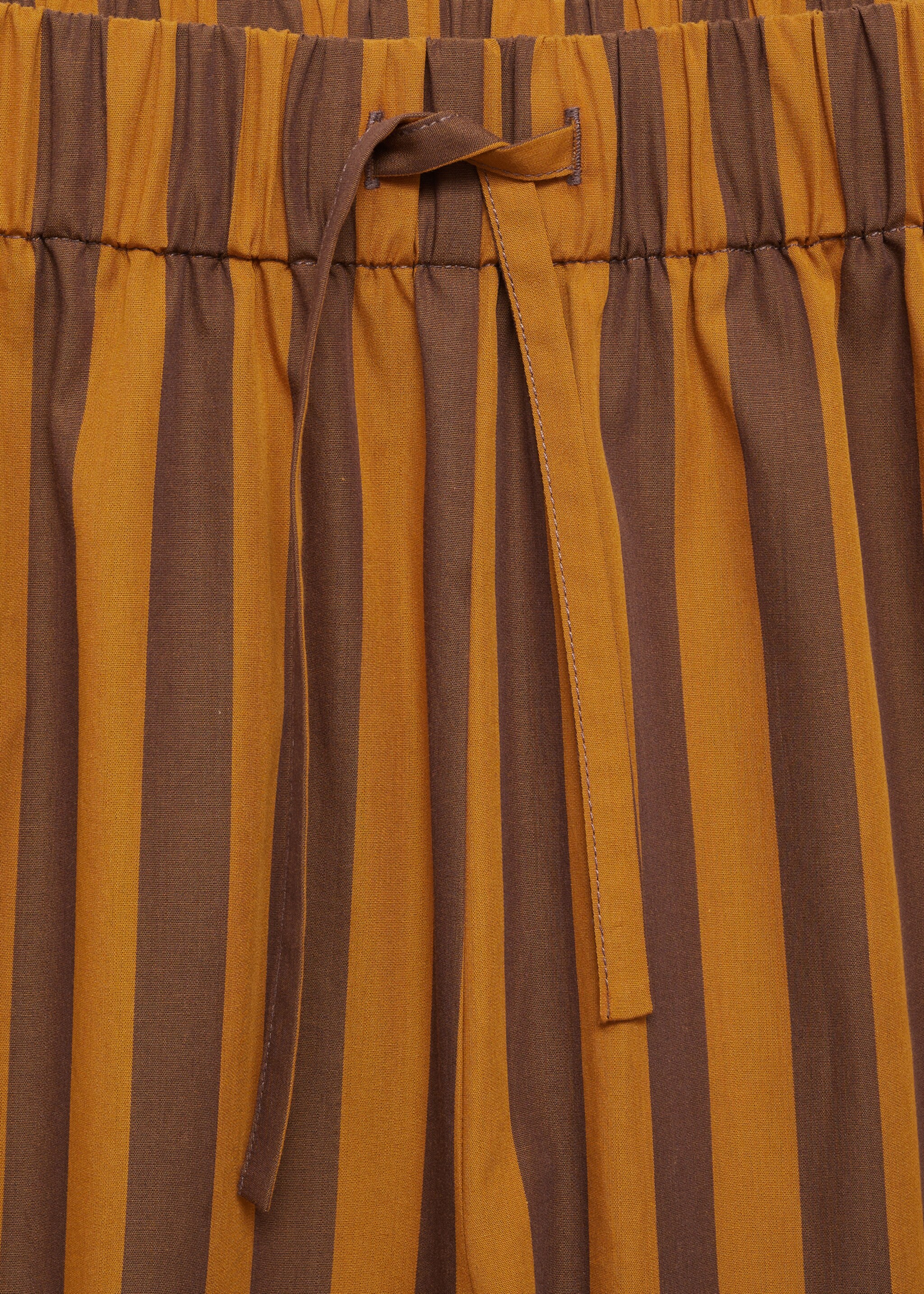 Woven two-tone striped trousers - Details of the article 8, Brown. Ref: 87044067-00.
