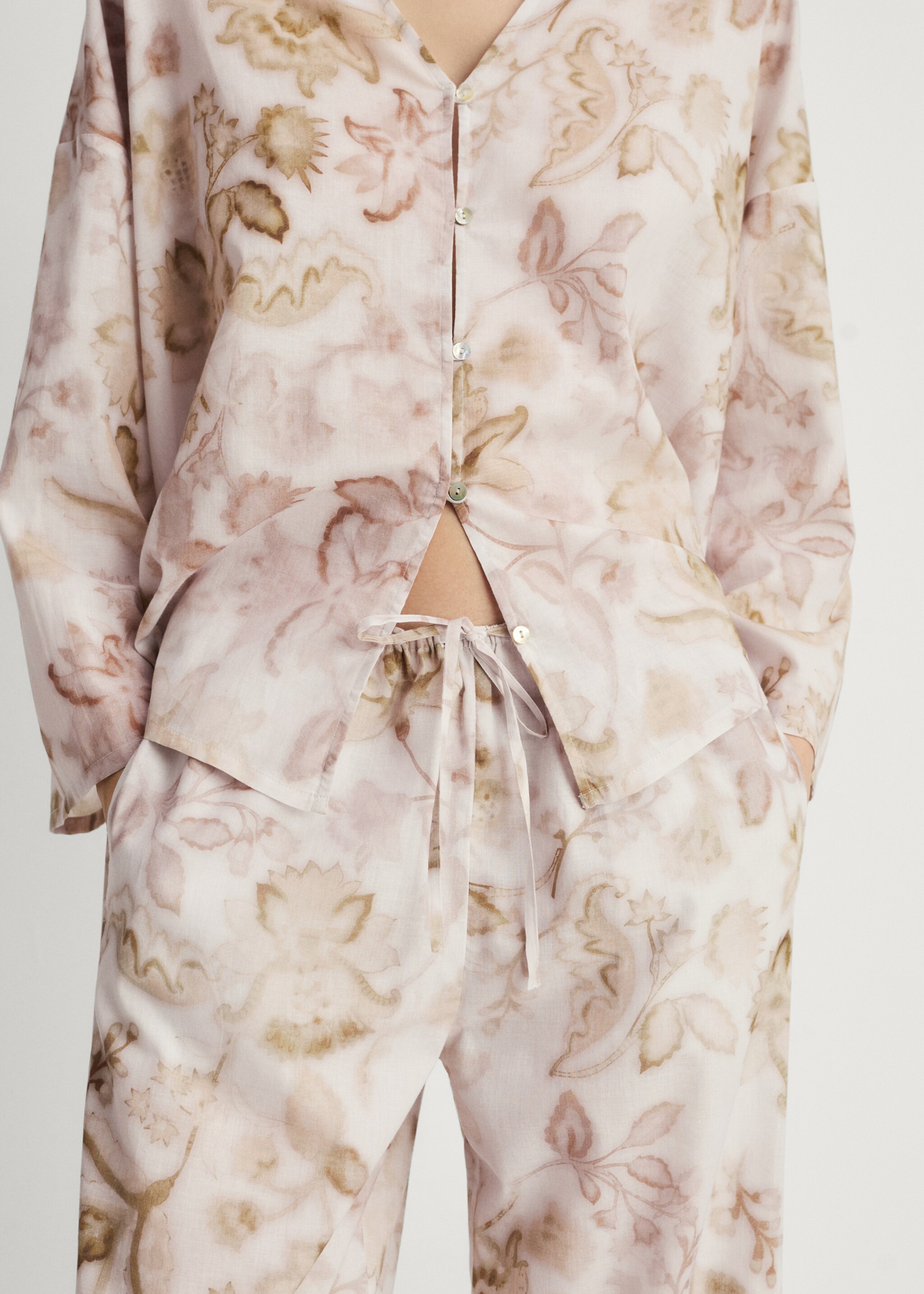 Pyjama trousers with floral detail - Details of the article 6, Light/Pastel Grey. Ref: 87044068-00.