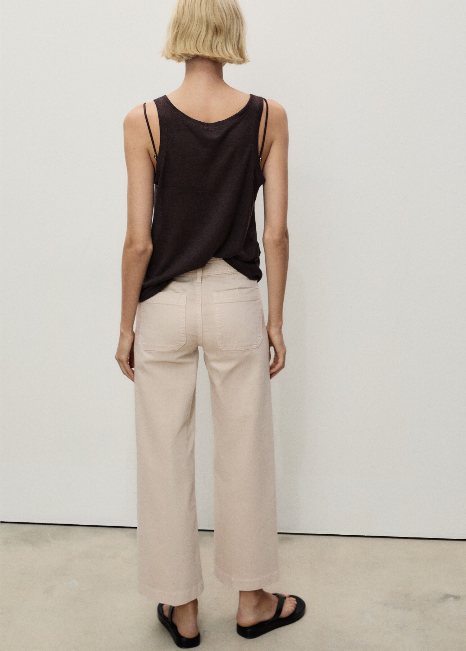 Wide leg jeans with pockets - Reverse of the article