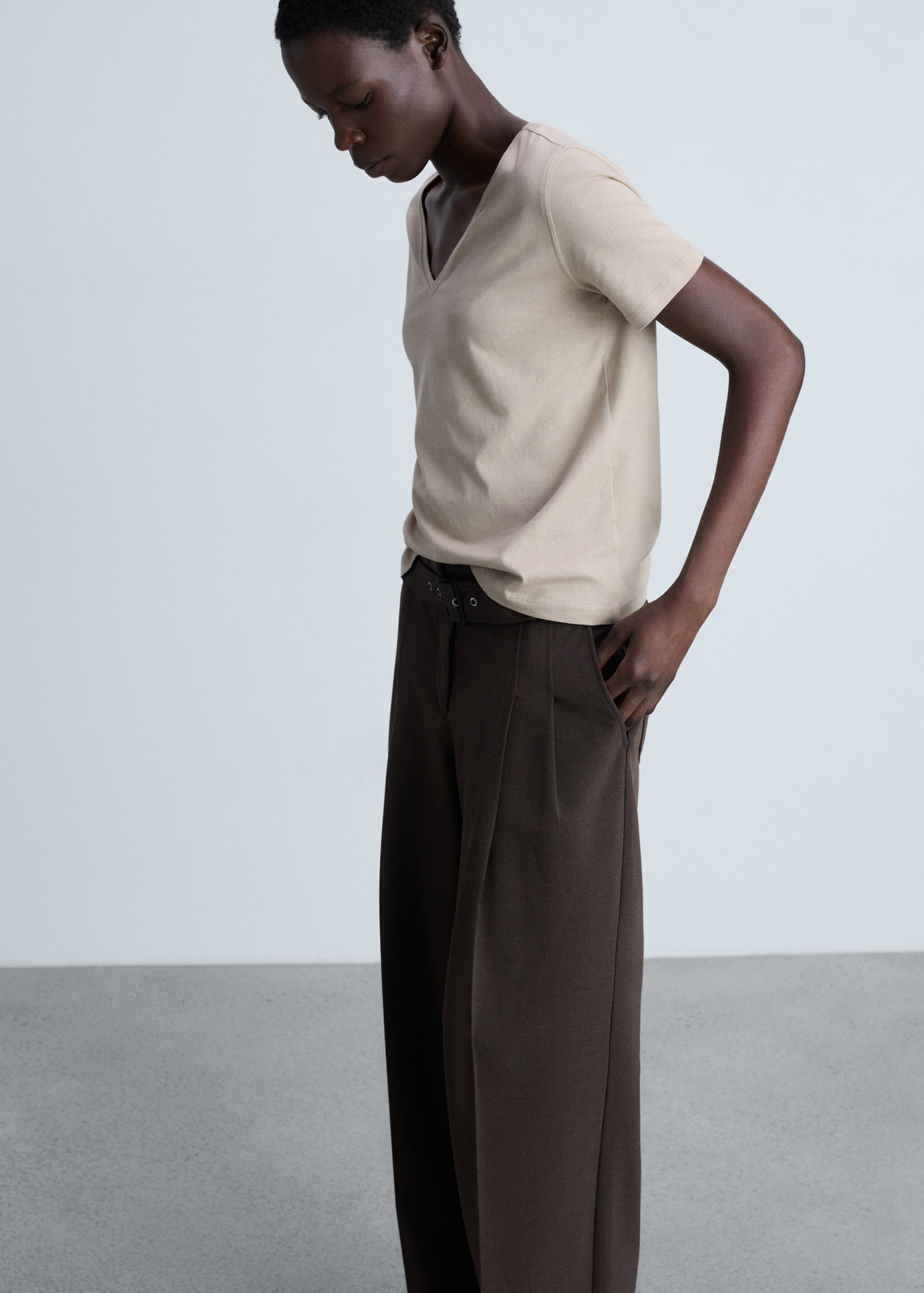 V-neck cotton T-shirt - Medium plane, Beige. Ref: 87044075-00.