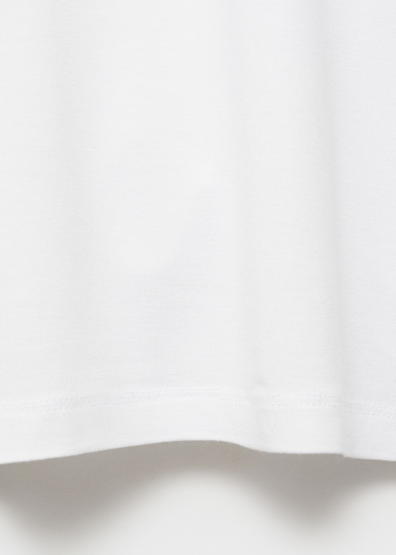 T-Shirt mit V-Ausschnitt - Detail des Artikels 0