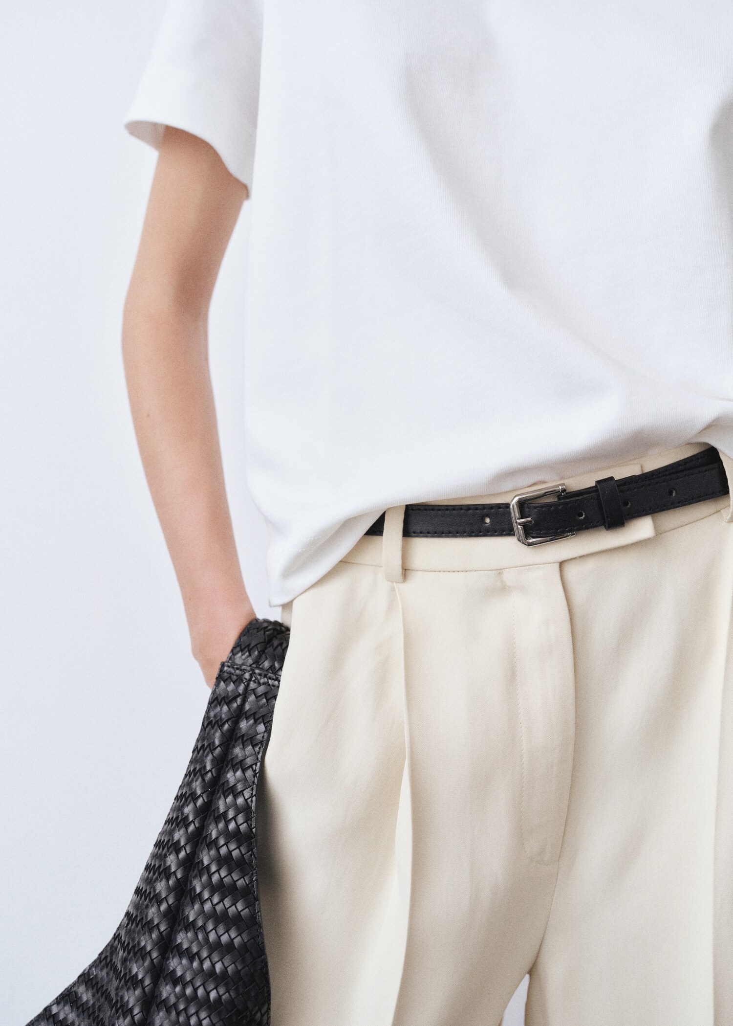 Short-sleeved cotton t-shirt - Details of the article 6