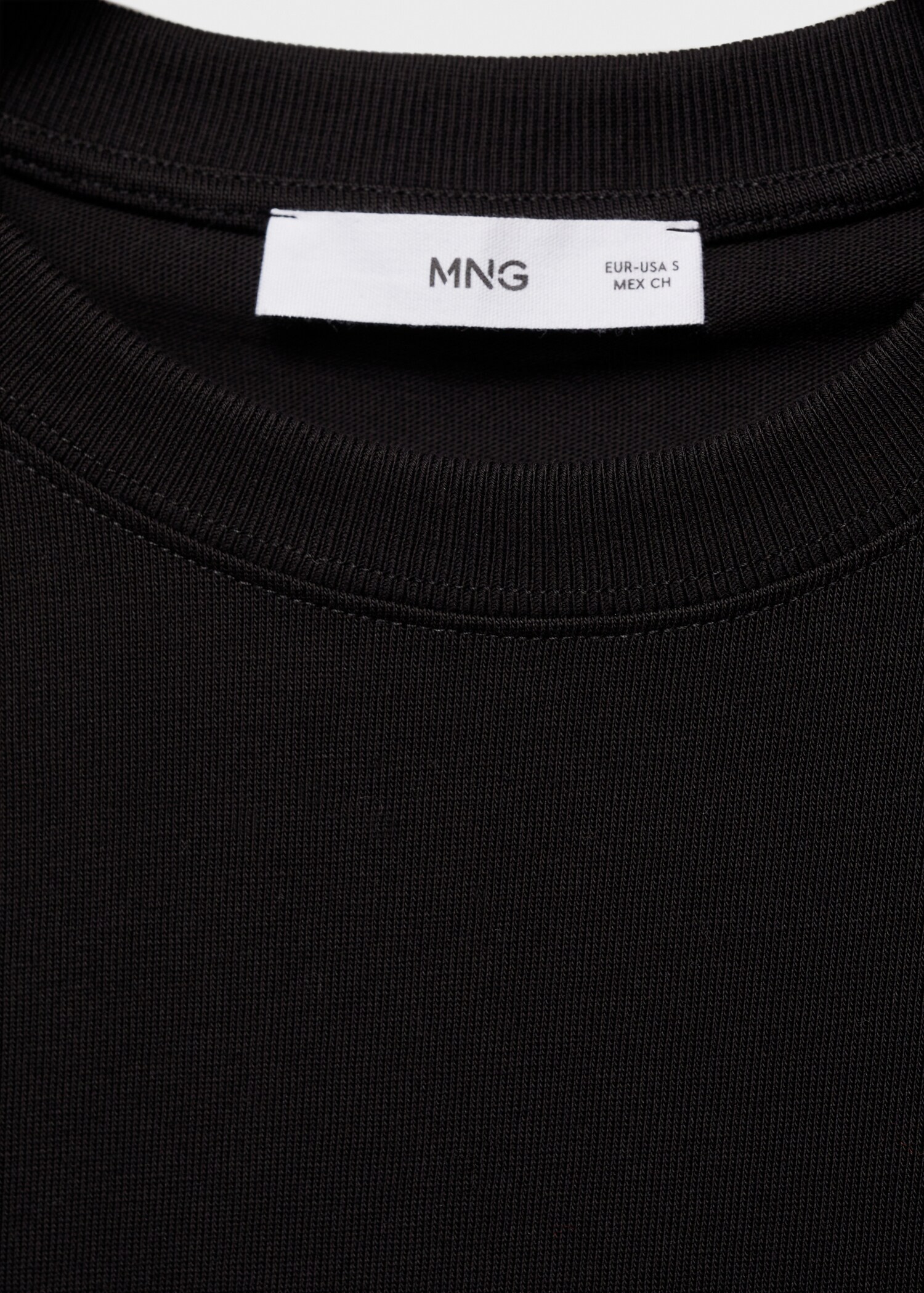 Short-sleeved cotton t-shirt - Details of the article 8
