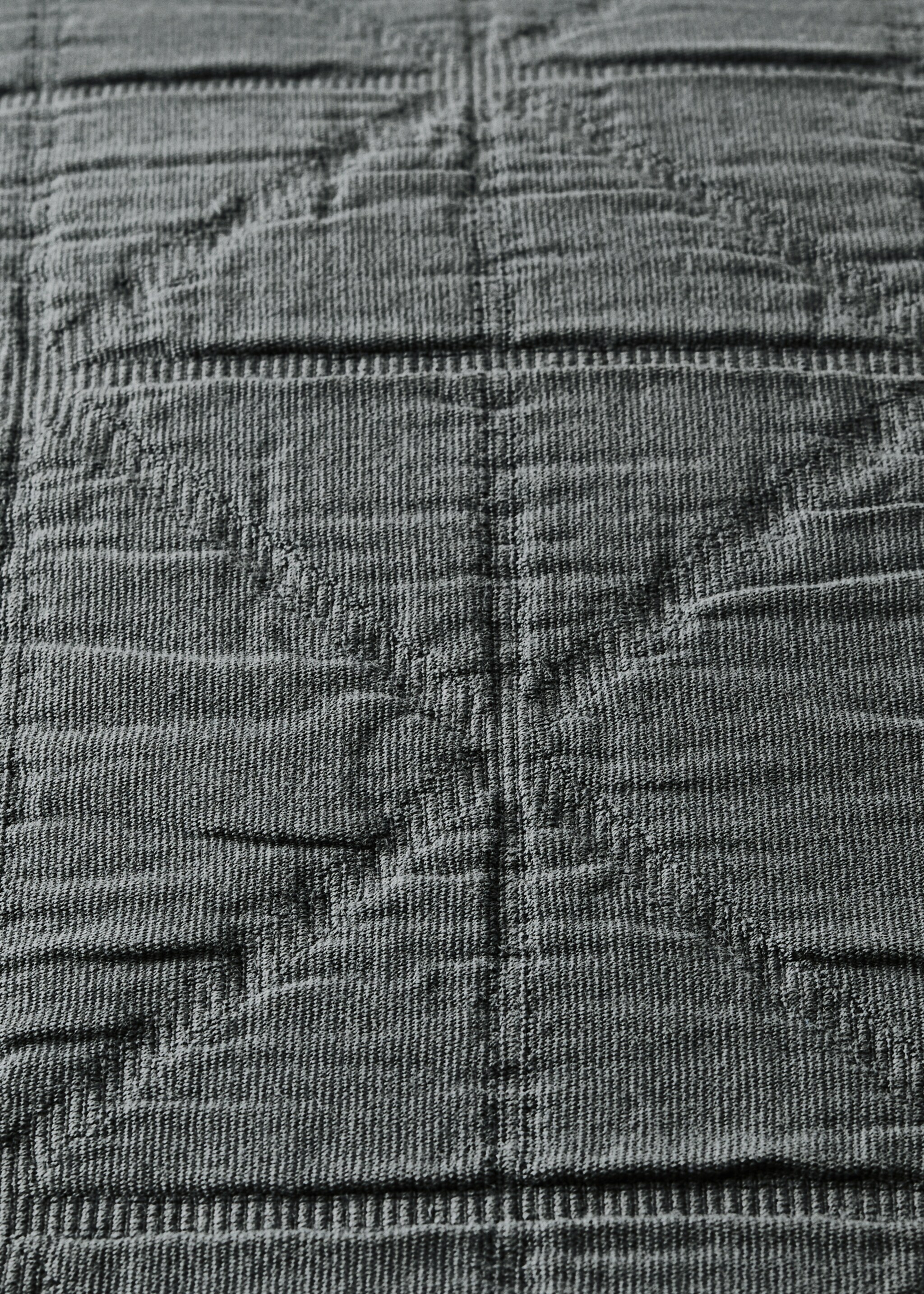 Funda cojín cama infantil algodón garment-dyed jacquard rombos 40x40 cm - Detalle del artículo 2, Gris. Ref: 87044083-00.