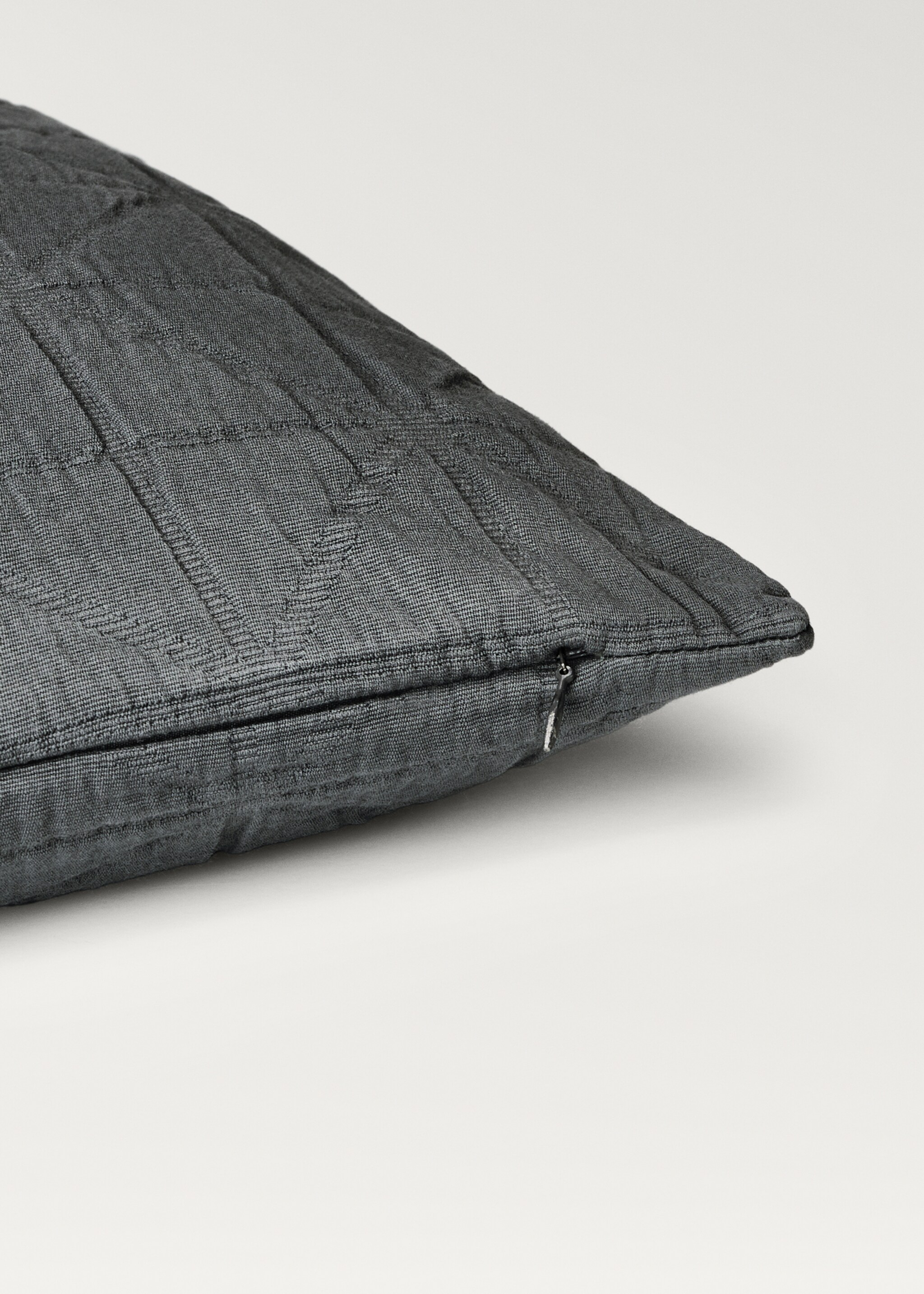 Funda cojín cama infantil algodón garment-dyed jacquard rombos 40x40 cm - Detalle del artículo 3, Gris. Ref: 87044083-00.
