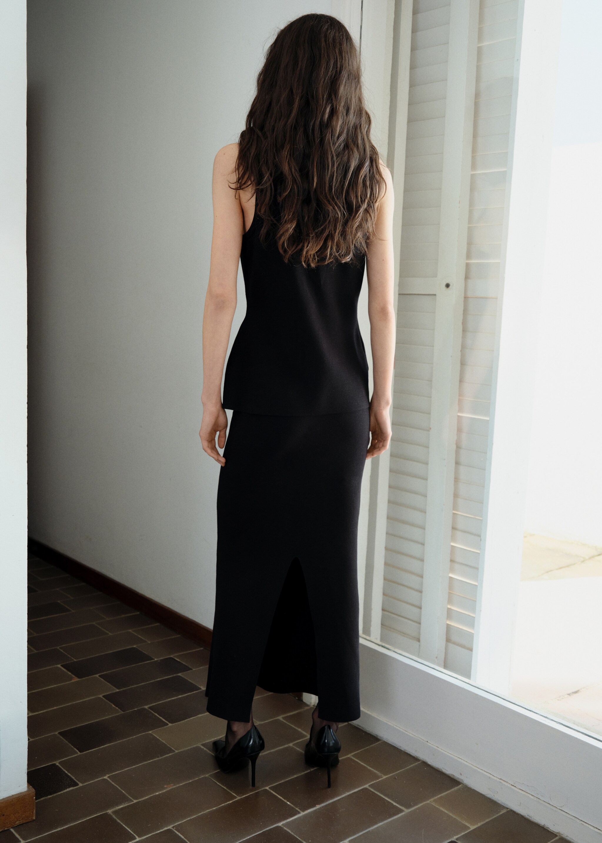 Fine knit midi skirt - Reverse of the article, Black. Ref: 87044090-00.