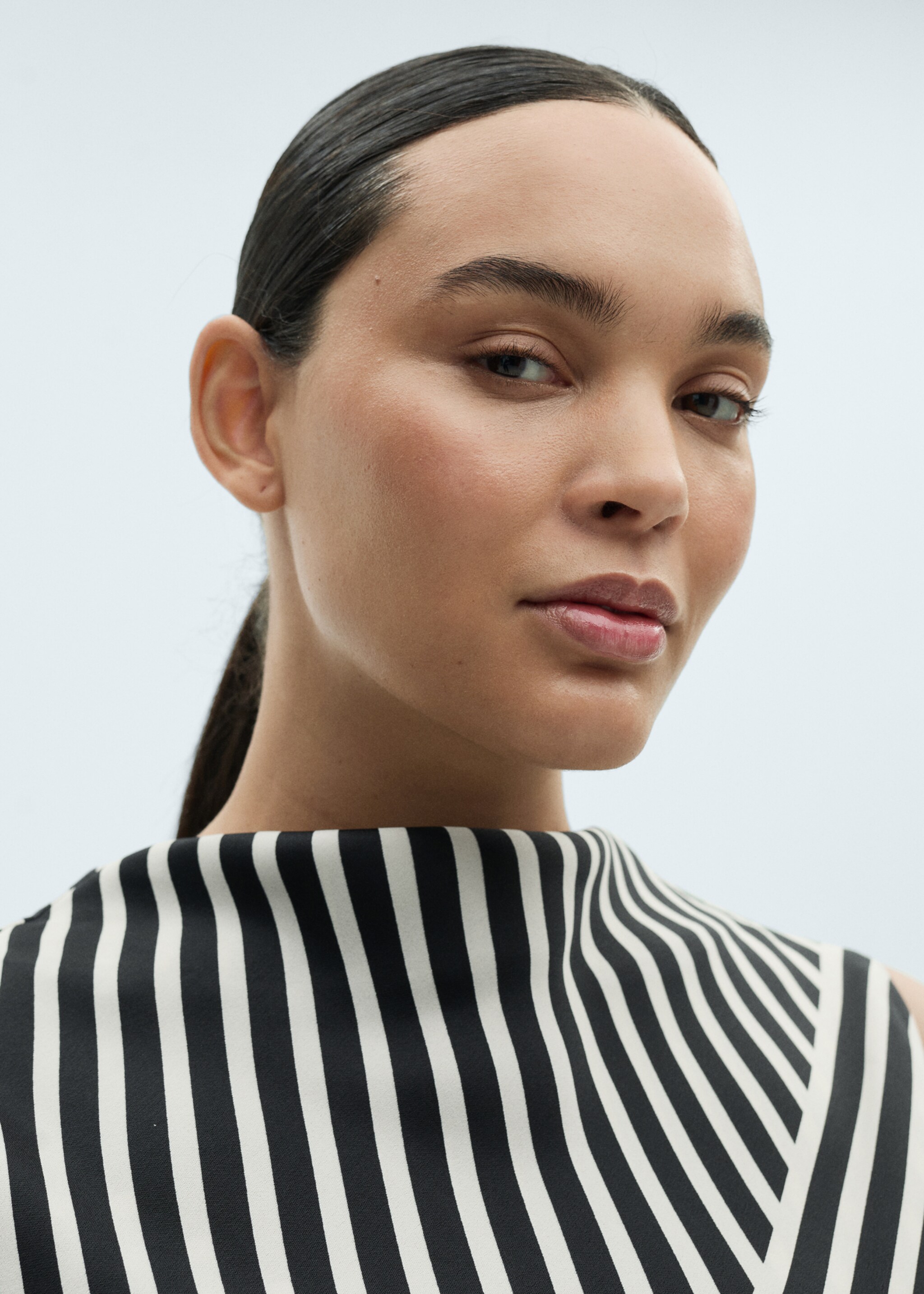 Striped perkins-neck blouse - Details of the article 4, Black. Ref: 87044091-00.