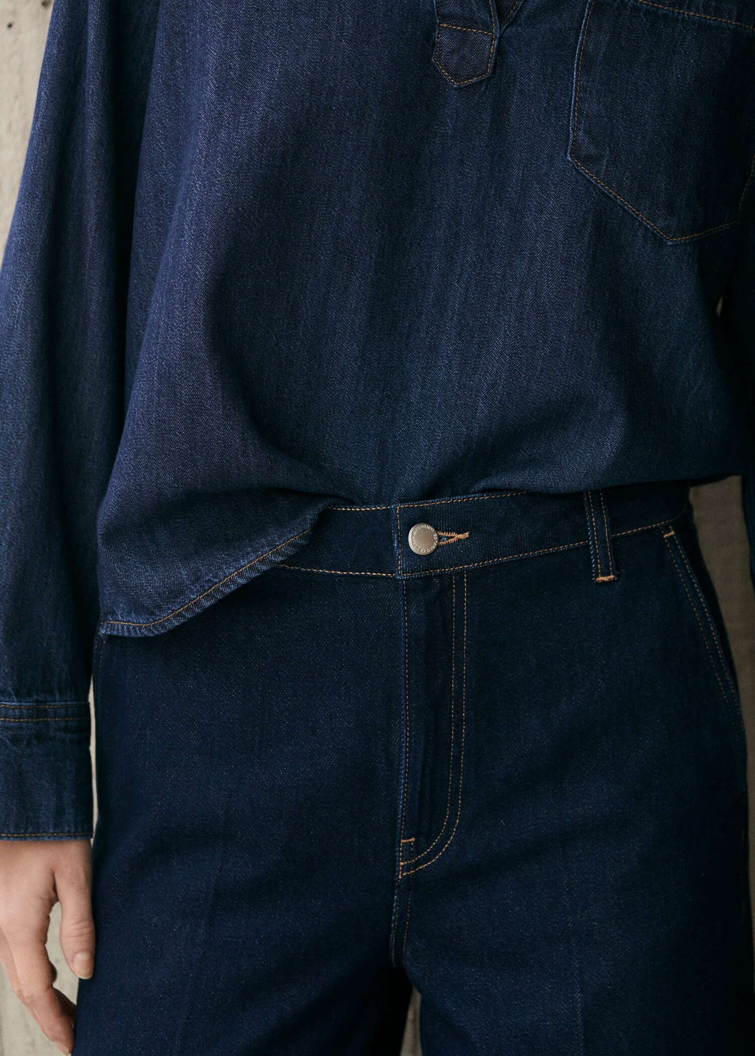 High-rise wide leg rinse-wash jeans - Details of the article 1