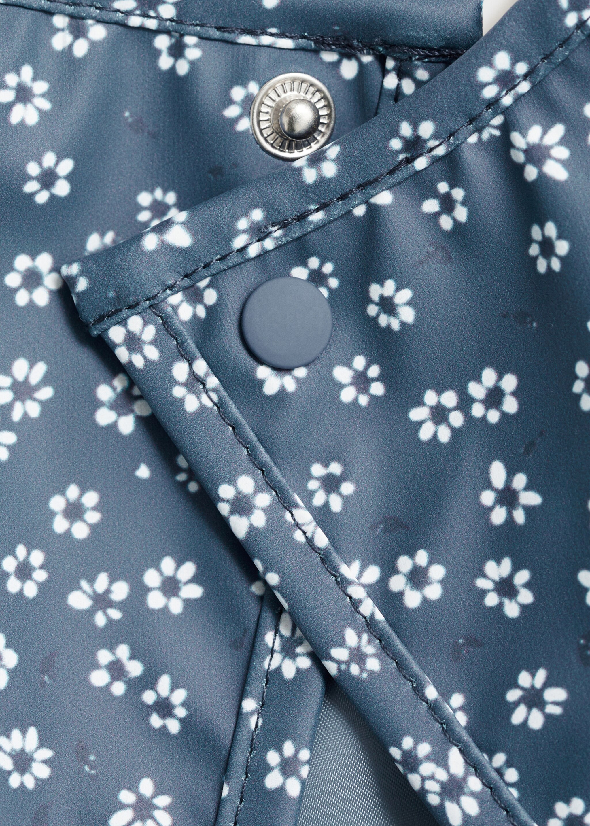 Babete estampado - Pormenor do artigo 2, Azul. Ref: 87044392-00.