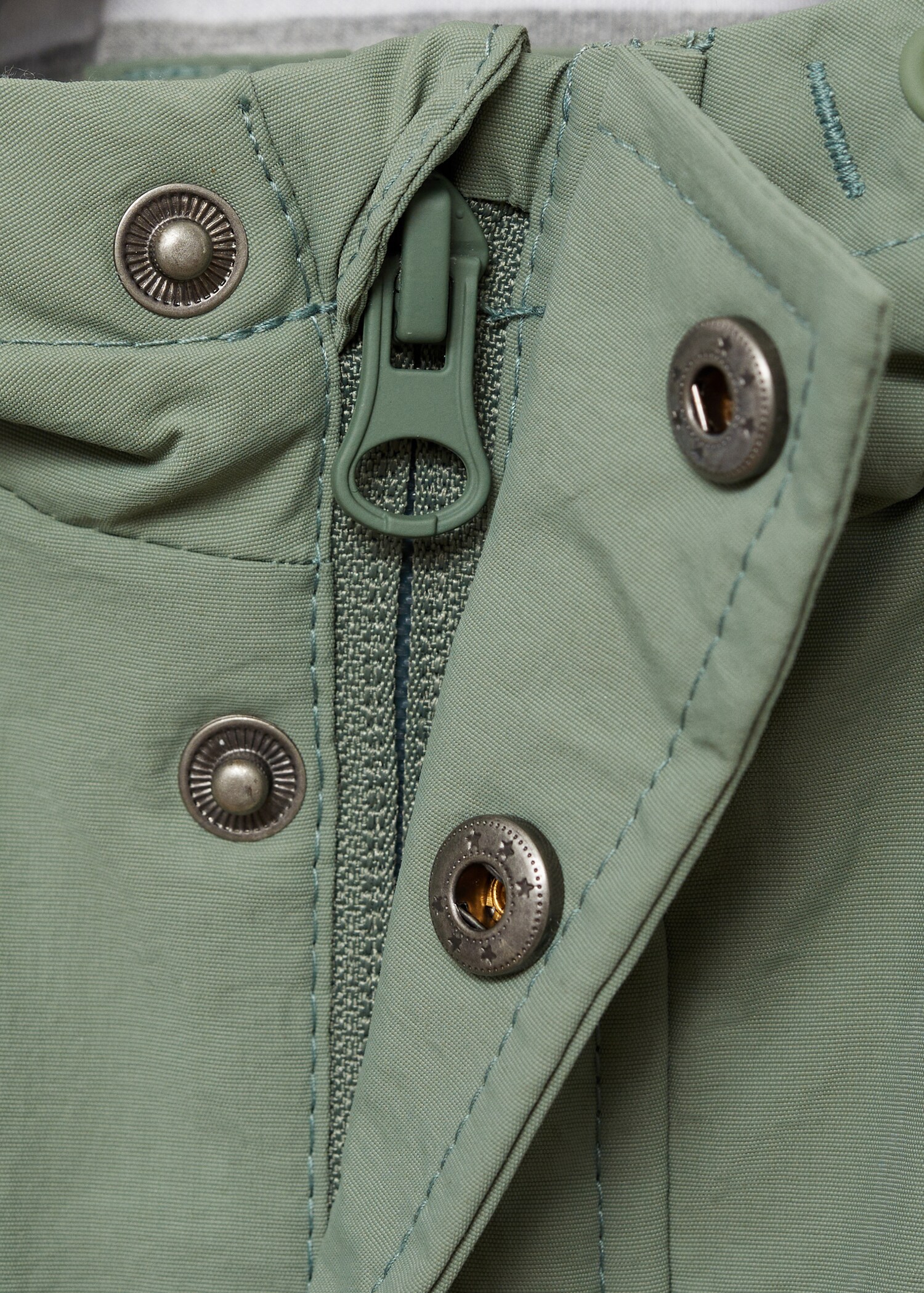 Quilted hooded parka - Details of the article 8