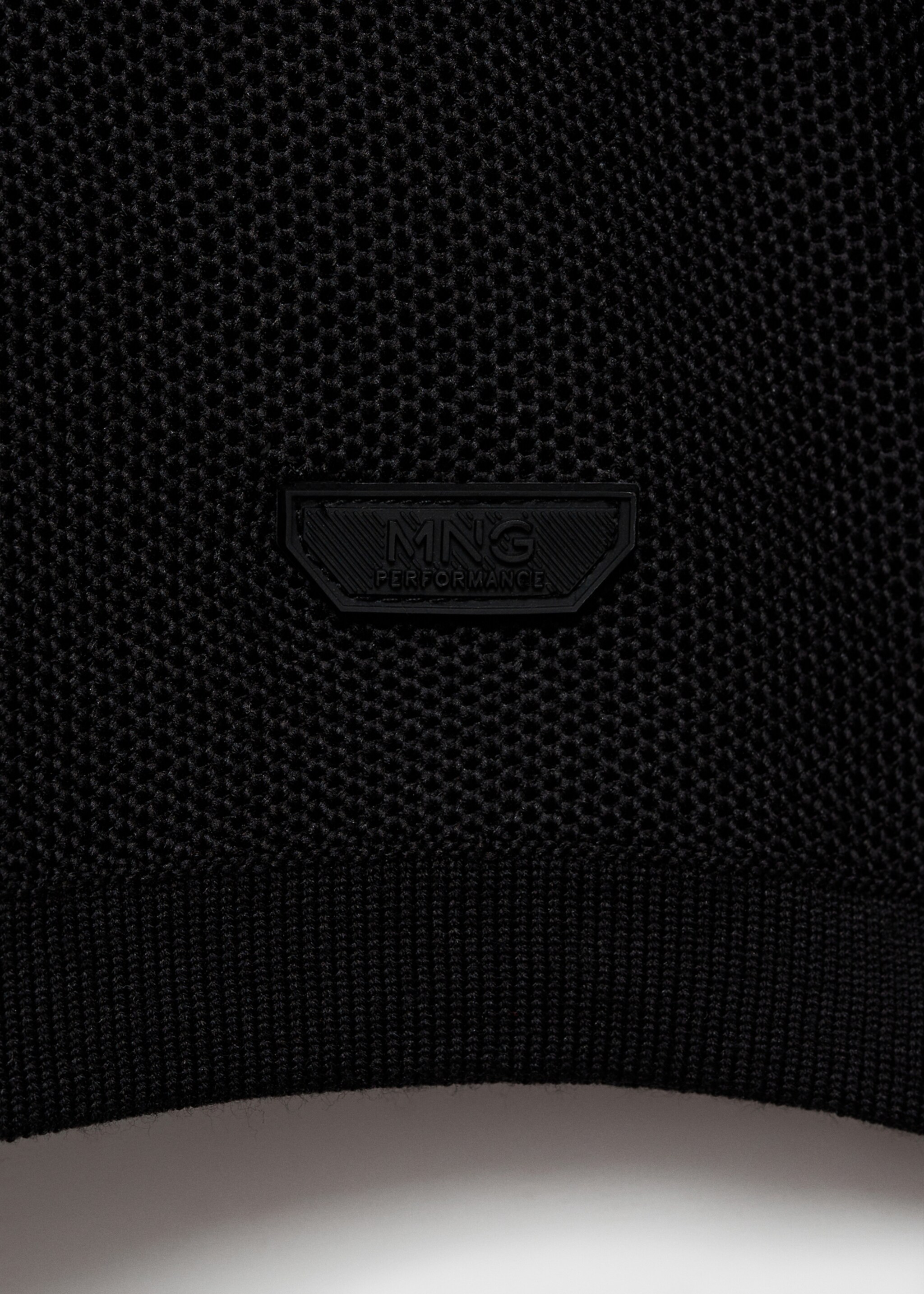 Breathable sweater with COOLMAX® technology - Details of the article 8, Black. Ref: 87044412-00.
