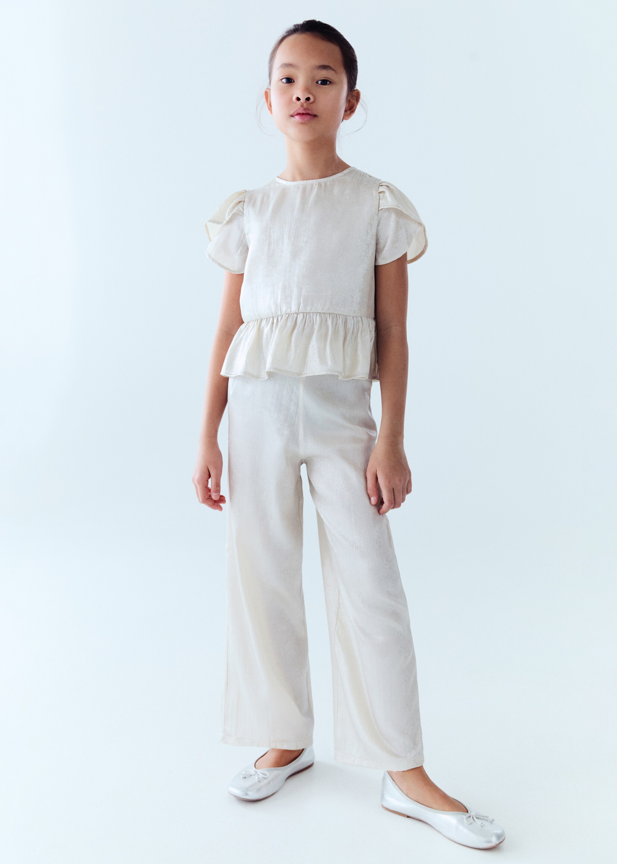 Satijnen blouse met korte mouwen - Detail van het artikel 6, Open beige. Ref: 87044417-00.