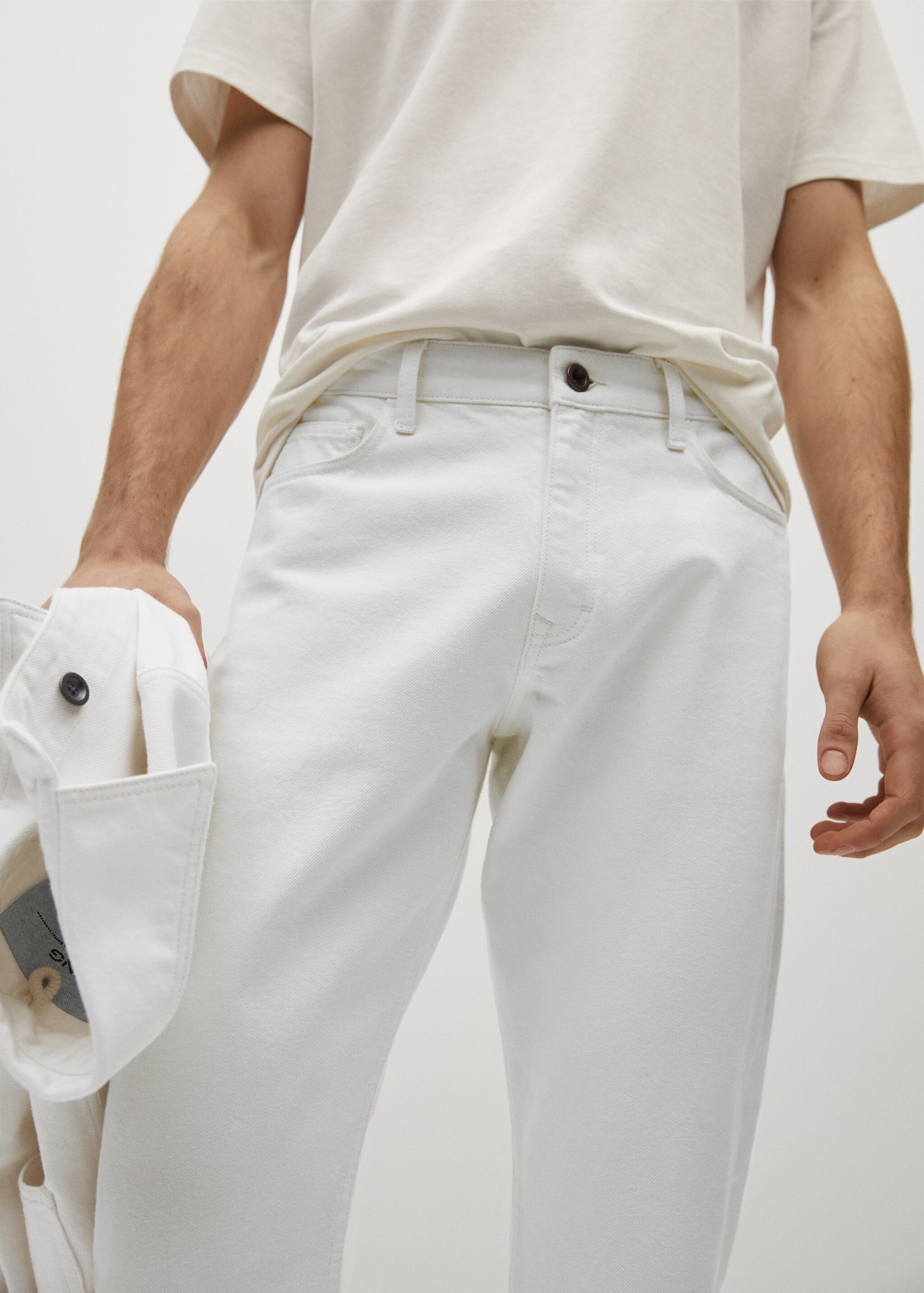 Jeans Ben tapered fit blancos - Detalle del artículo 1
