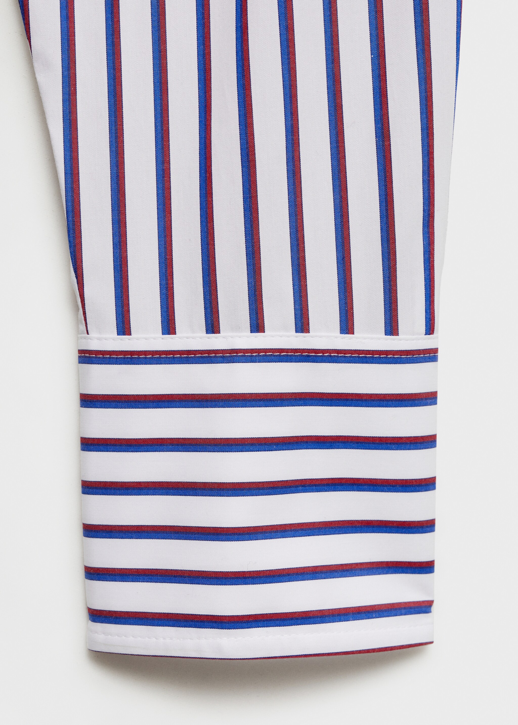 Striped cropped shirt - Details of the article 0, Red. Ref: 87044801-00.