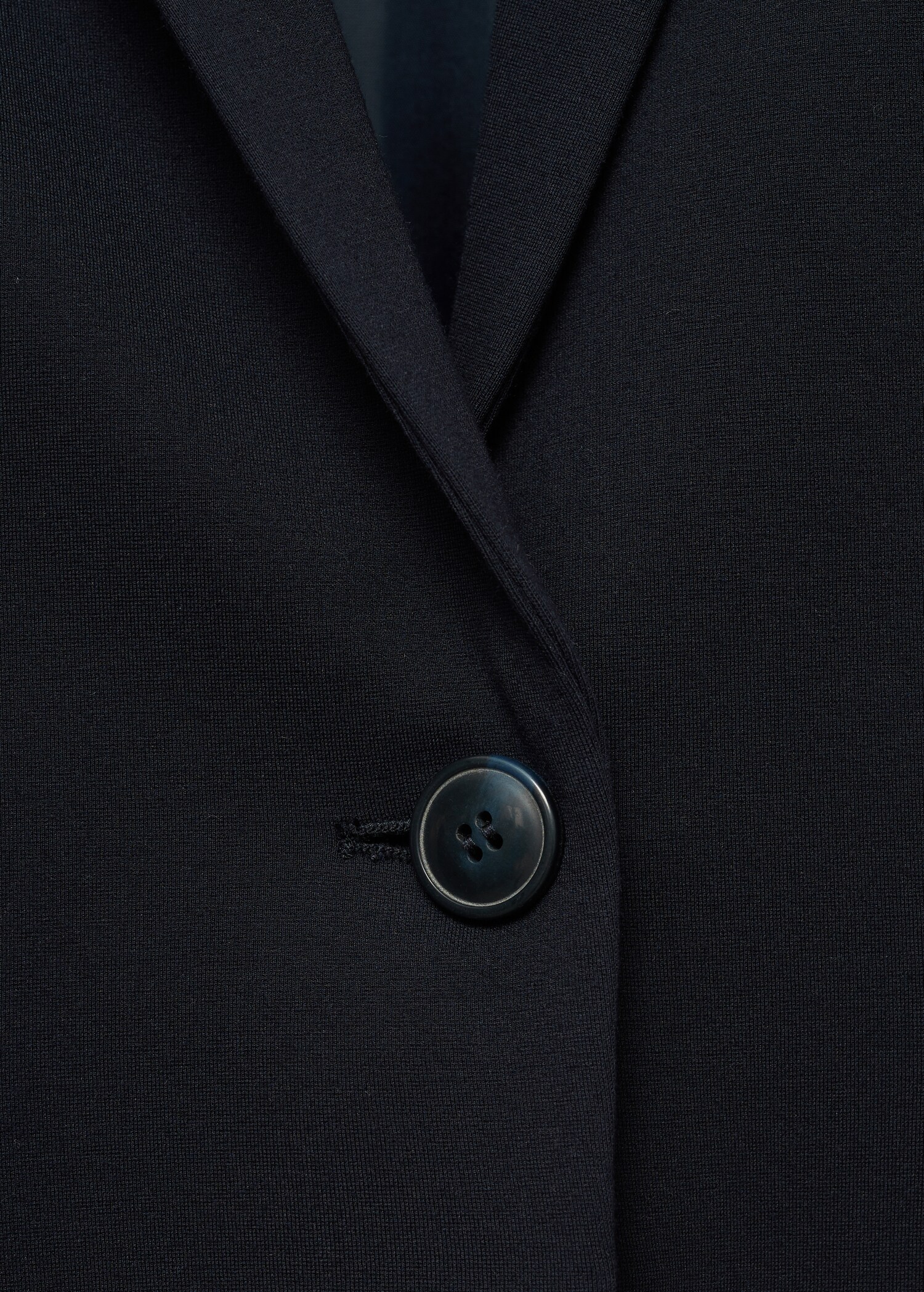Suit blazer with flap pockets - Details of the article 8