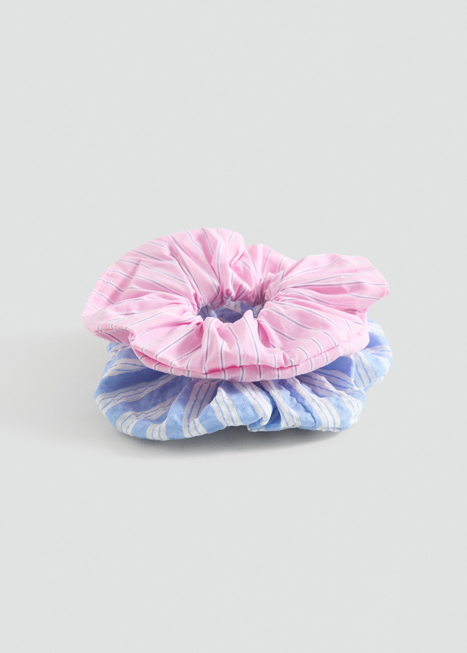 2-pack hårsnoddar fuskpäls - Bild av mittparti