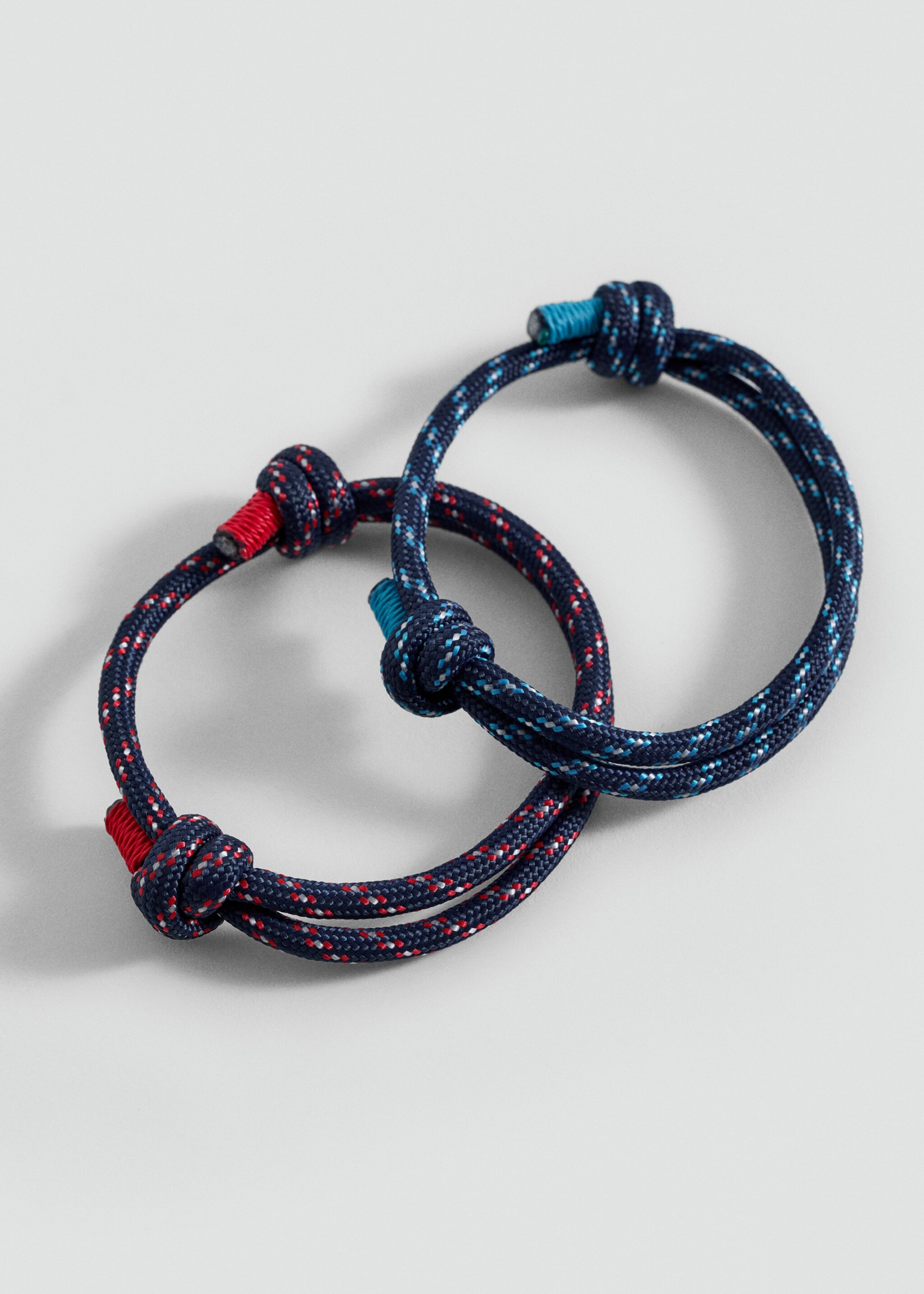 Kordelarmbänder im Set - Detail des Artikels 1, Marineblau. Ref: 87045144-00.