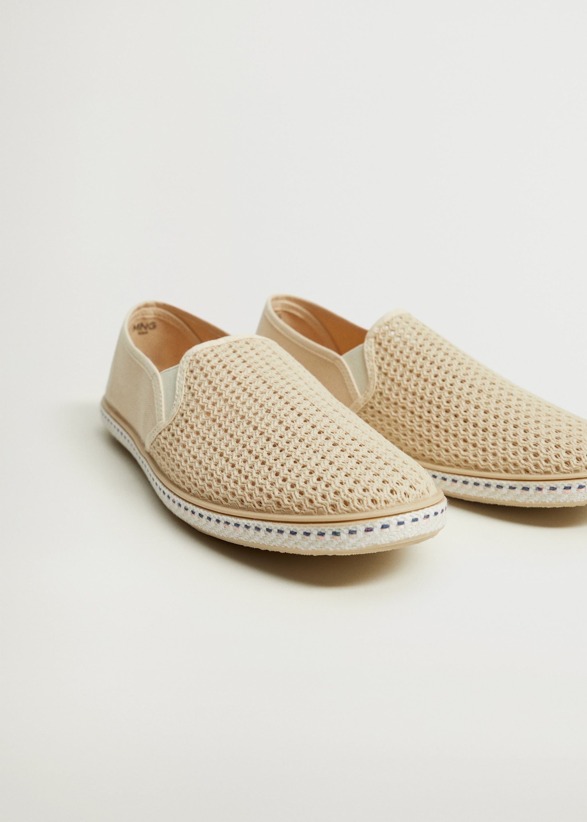 Mesh slip-on shoes - Details of the article 8