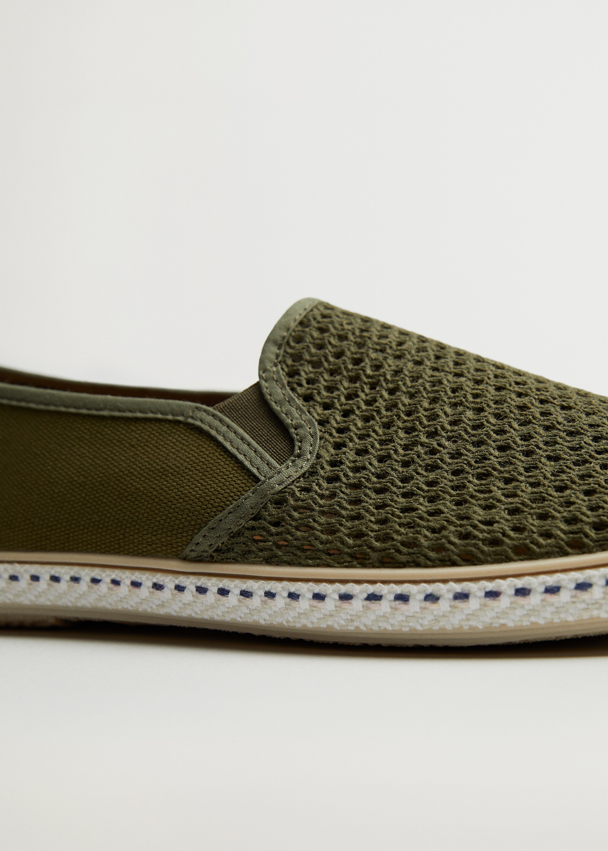 Mesh slip-on shoes - Details of the article 4