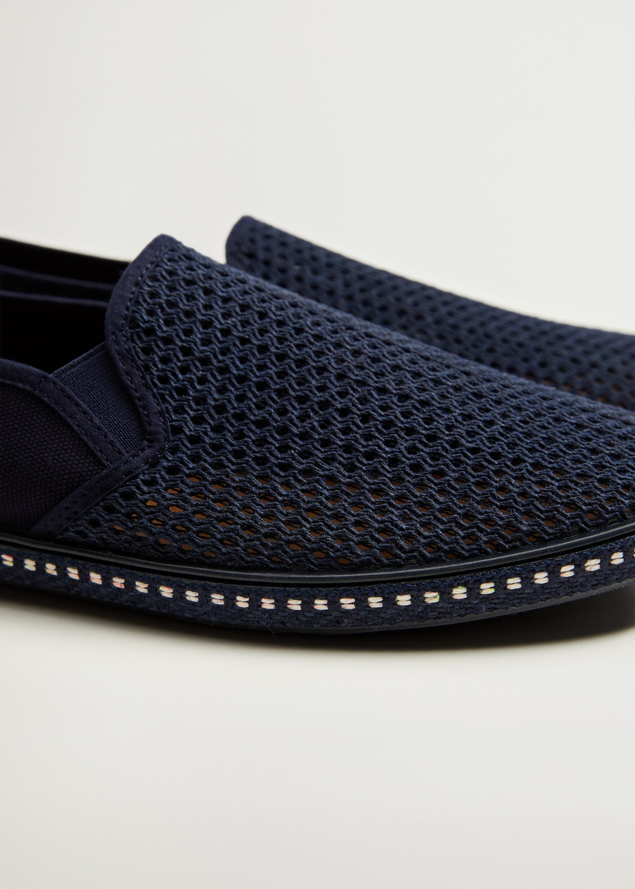Mesh slip-on shoes - Details of the article 2